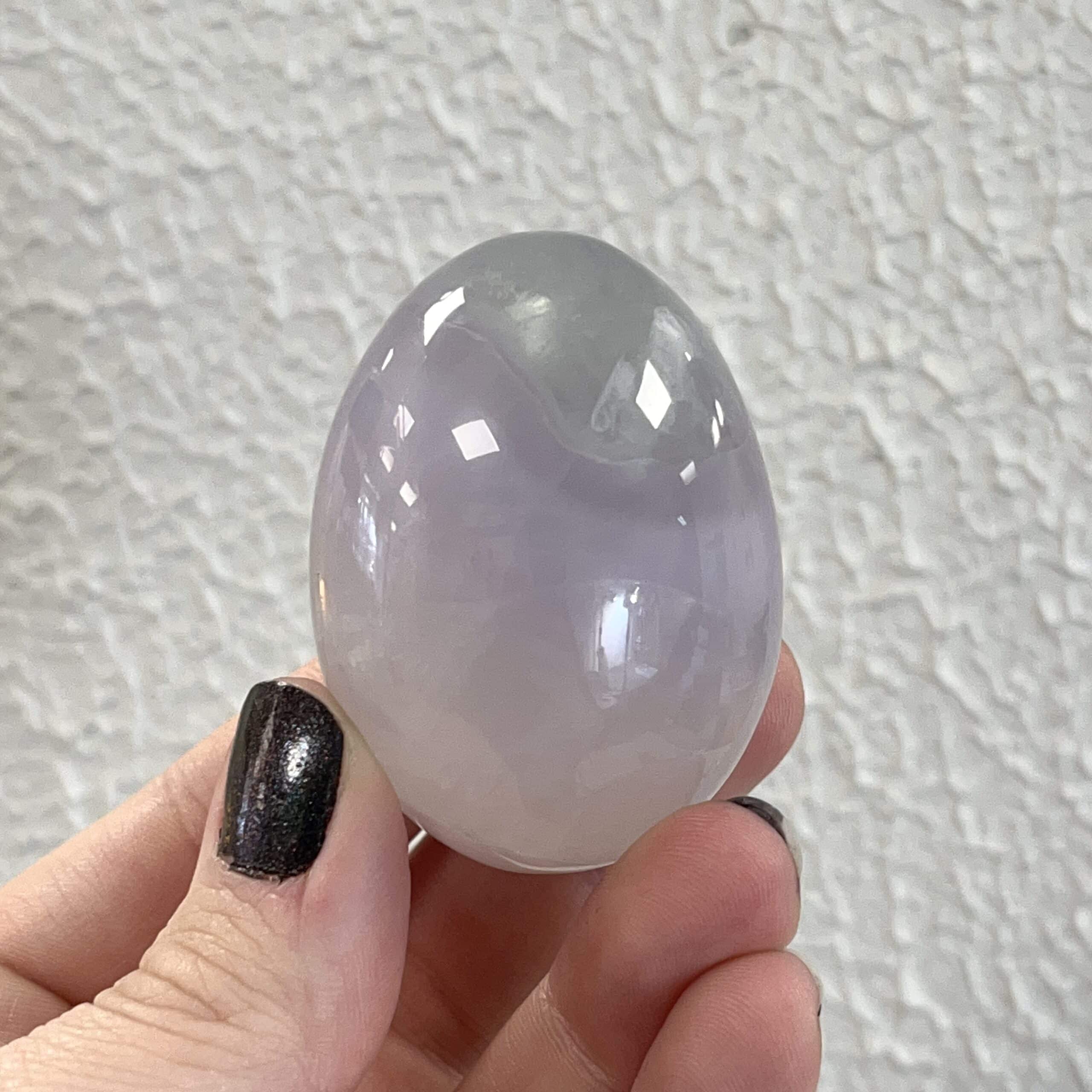 Fluorite (lavender) egg, display and palm piece, healing crystal - Image 4