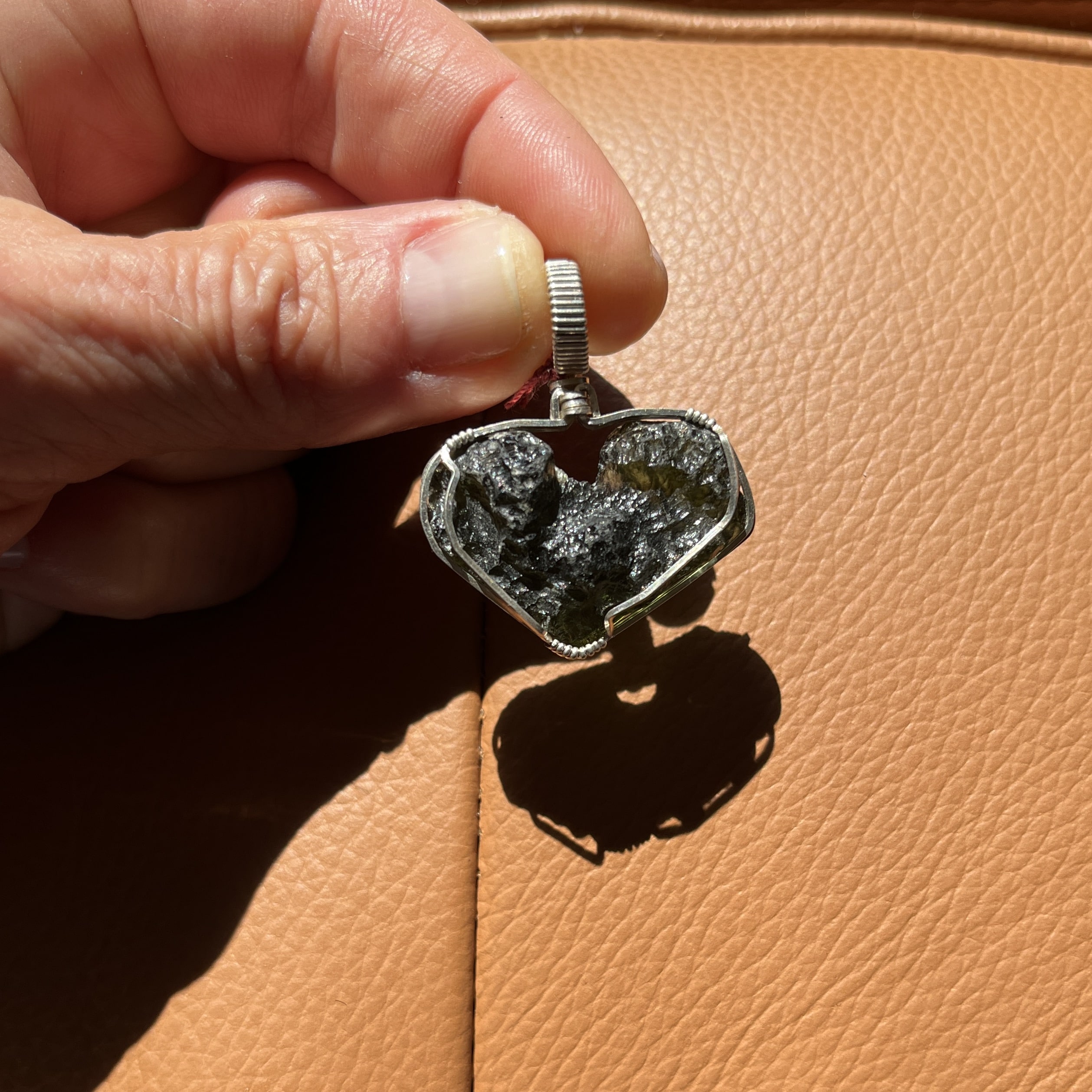 Moldavite pendant (rough) silver wrap HEART (8.17gr) healing crystal - Image 8
