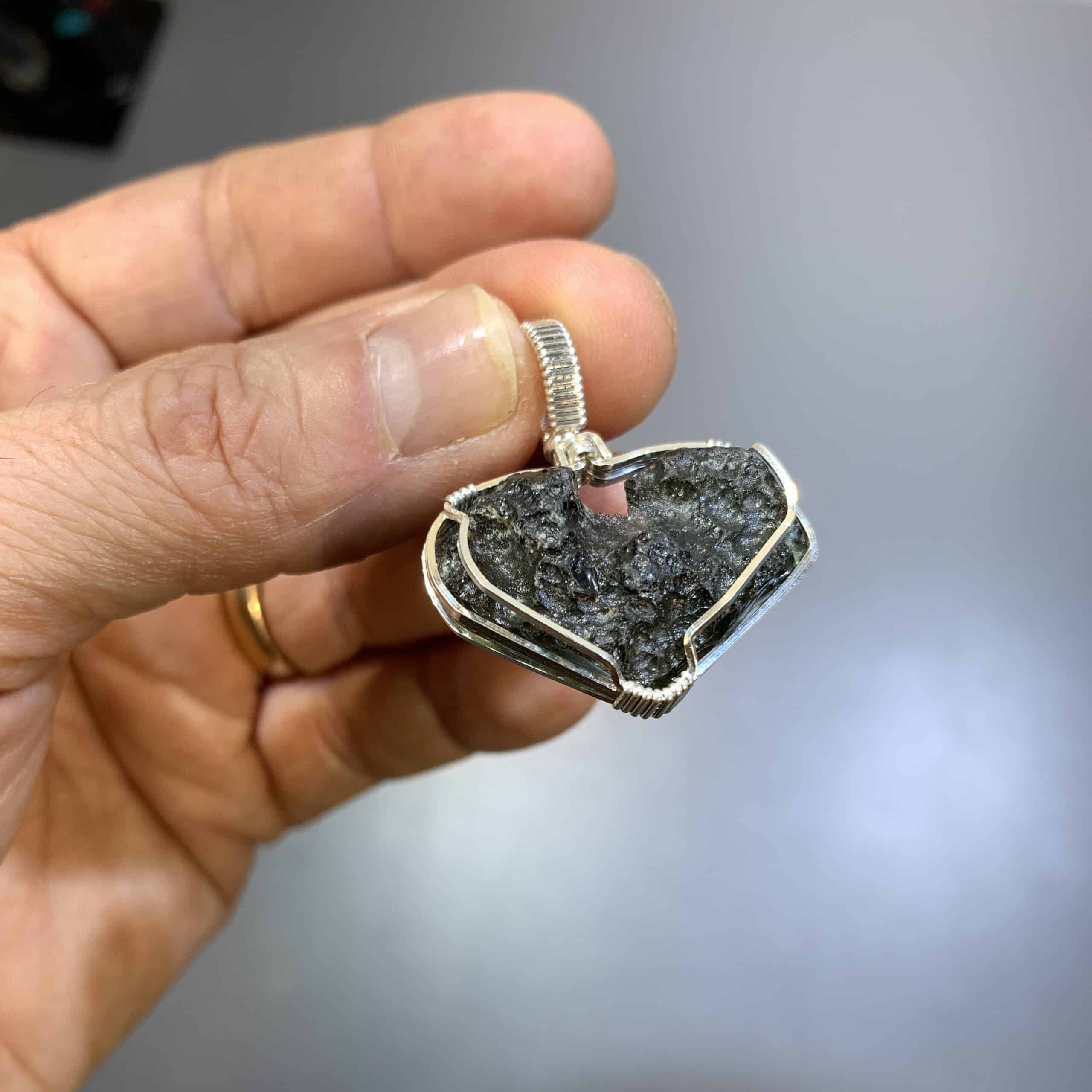 Moldavite pendant (rough) silver wrap HEART (8.17gr) healing crystal - Image 2