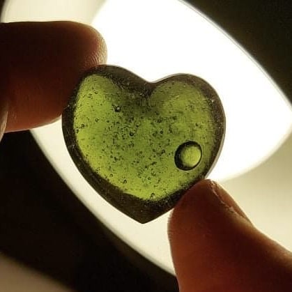 Moldavite carving (polished) large 'bubble Heart' (10.7gr) healing crystal - Image 2