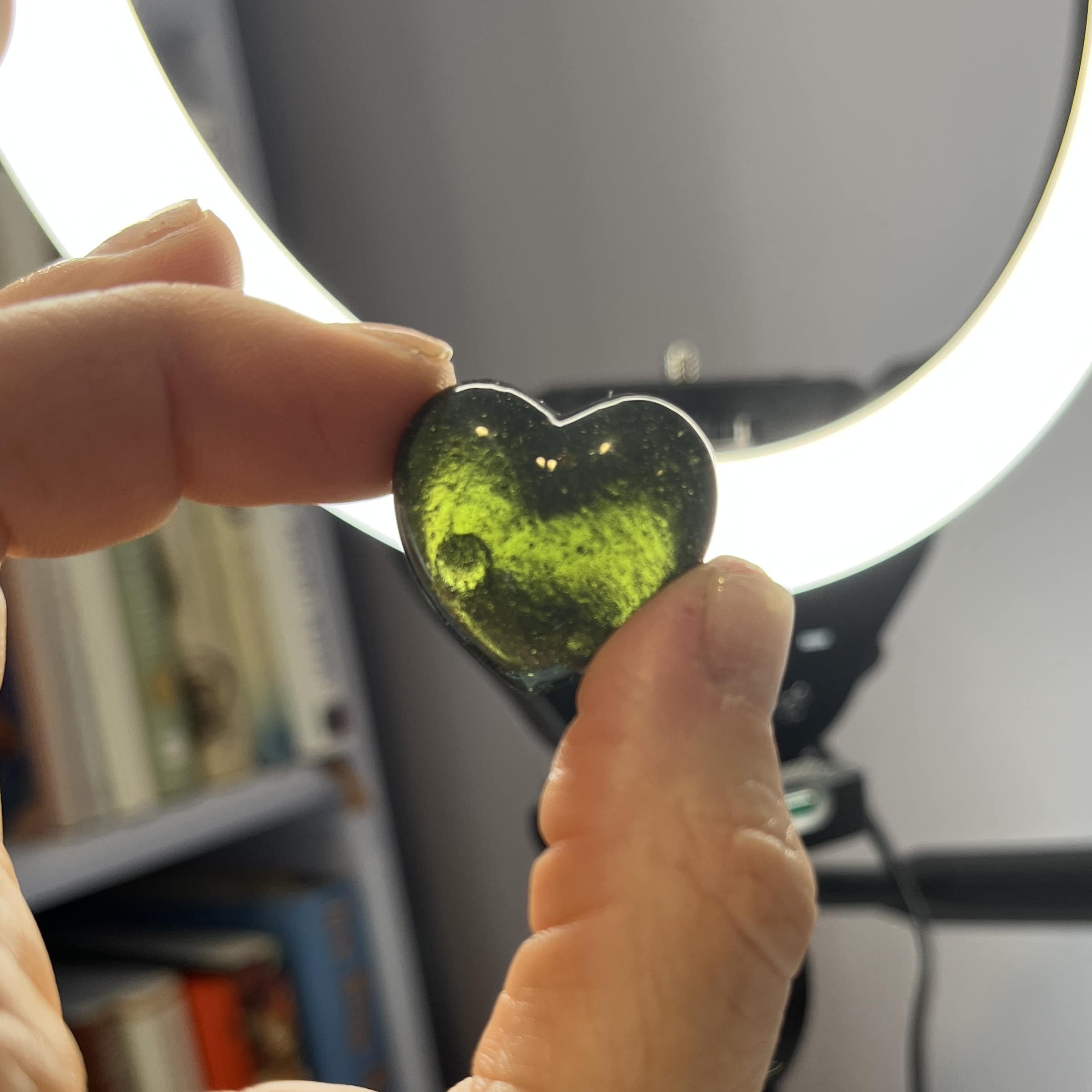 Moldavite carving (polished) large 'bubble Heart' (10.7gr) healing crystal - Image 4