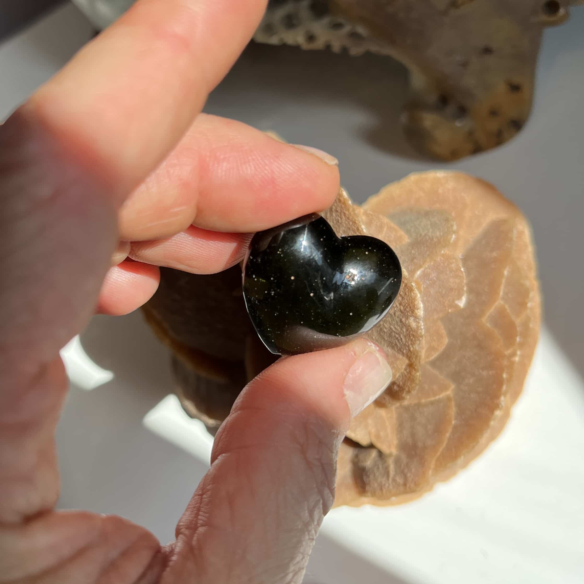 Moldavite carving (polished) large 'bubble Heart' (10.7gr) healing crystal - Image 7