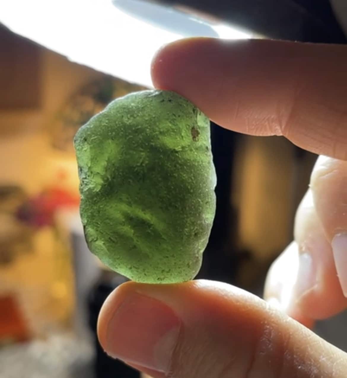 Moldavite carving (polished) 'Twin Hearts' w bubble (19gr) healing crystal - Image 13