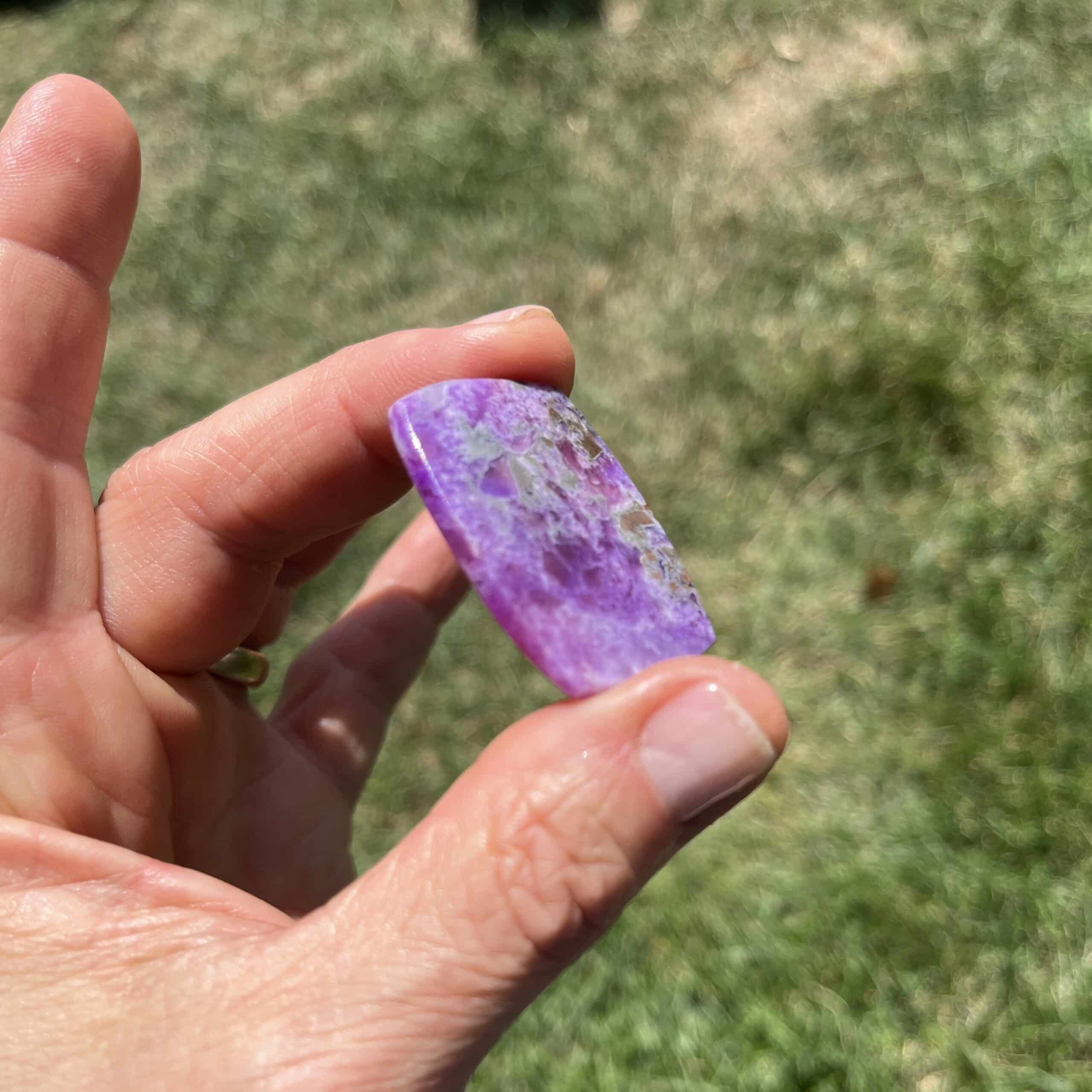 Sugilite (cab) large rounded rectangle 'pink flat' (10.46gr) healing crystal - Image 5
