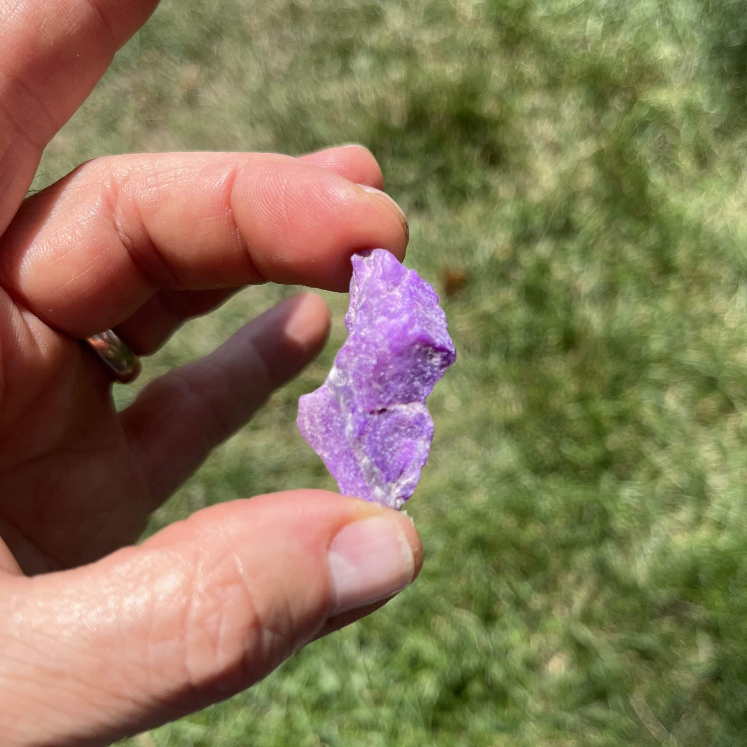 Sugilite (small rough) gel 'long pink' chunk (5.91gr) healing crystal