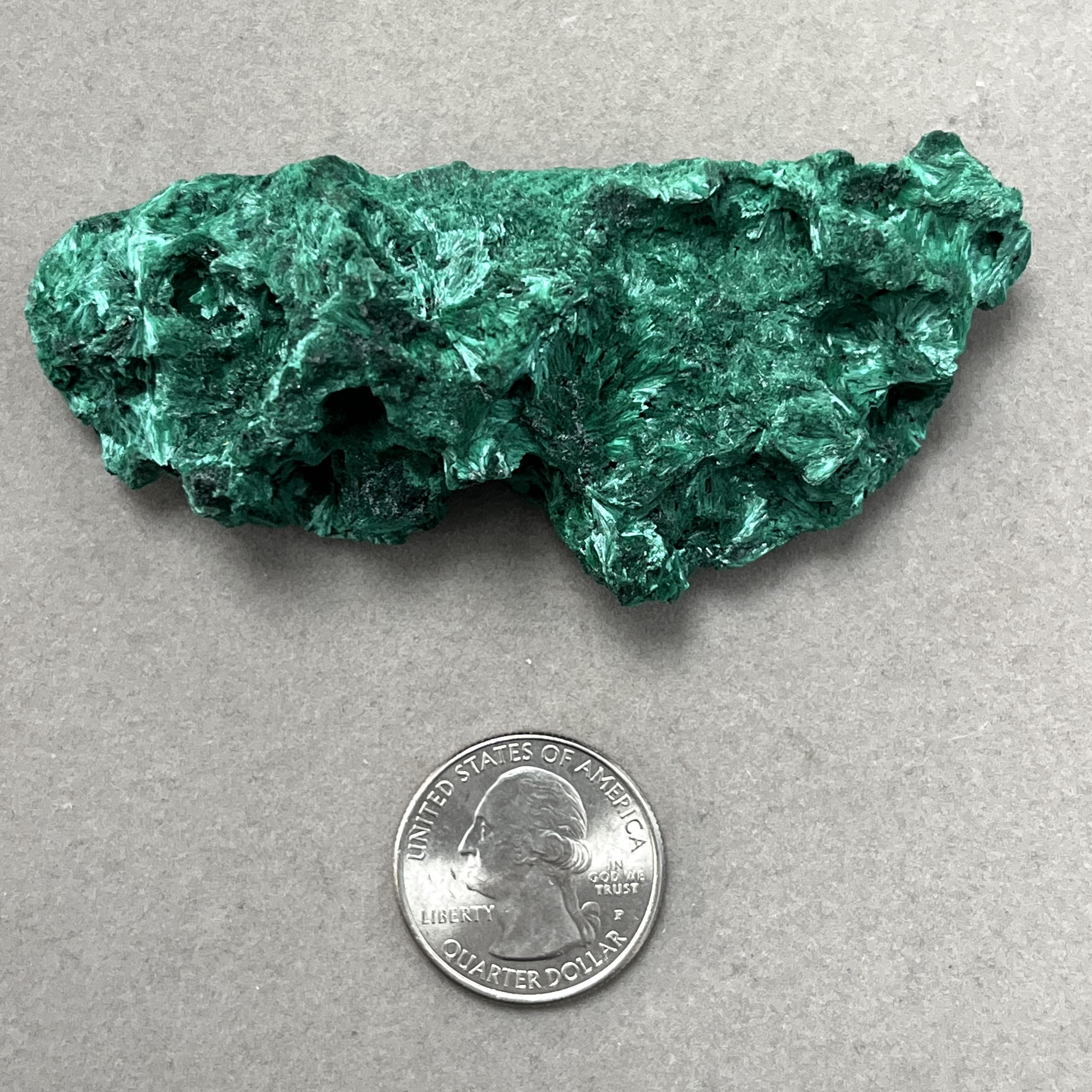 Malachite (fibrous) floater, standing display piece, healing crystal - Image 7