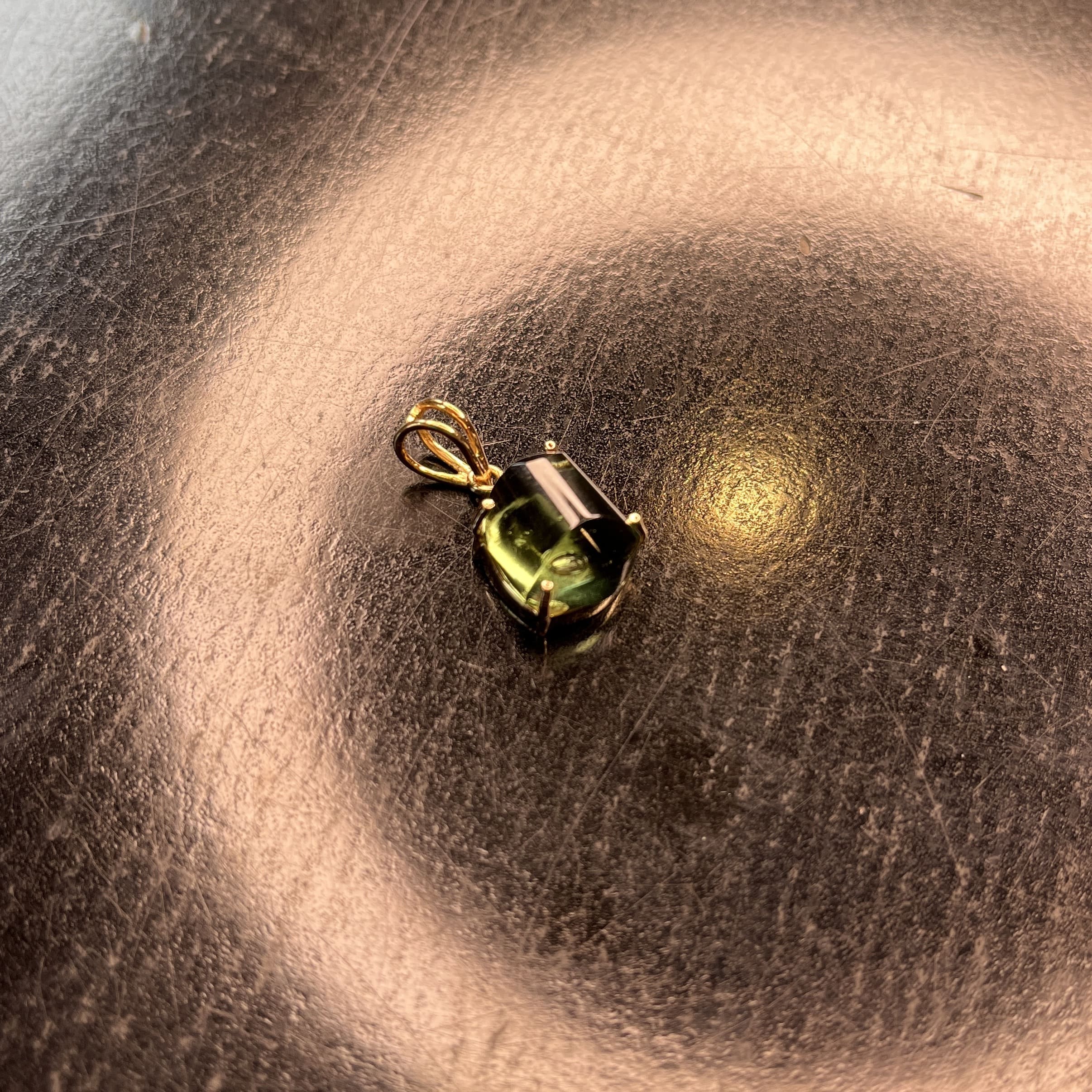 Moldavite pendant (freeform) 14K GOLD bubble for necklace healing crystal - Image 8