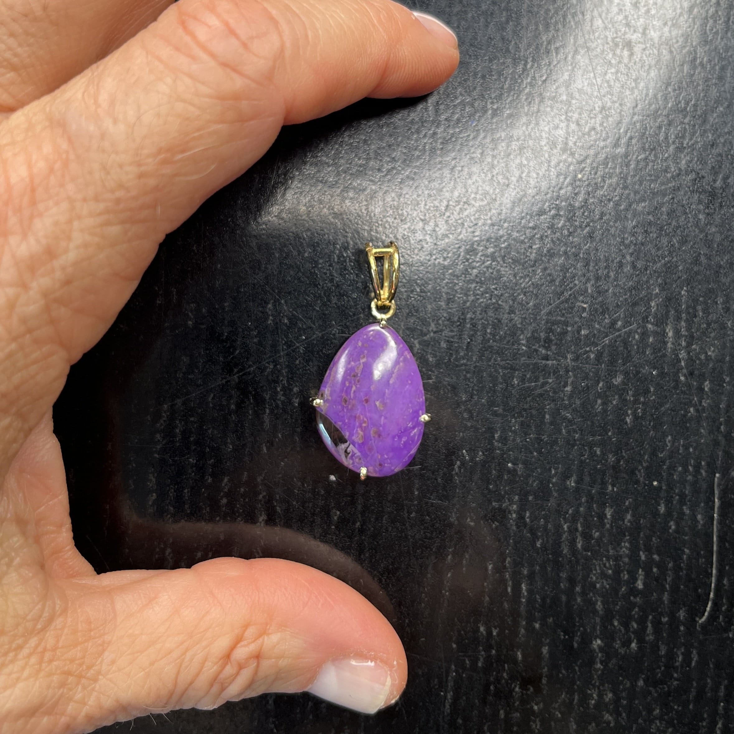 Sugilite (pendant for necklace) 14K Gold 'purple pear' healing crystal - Image 2