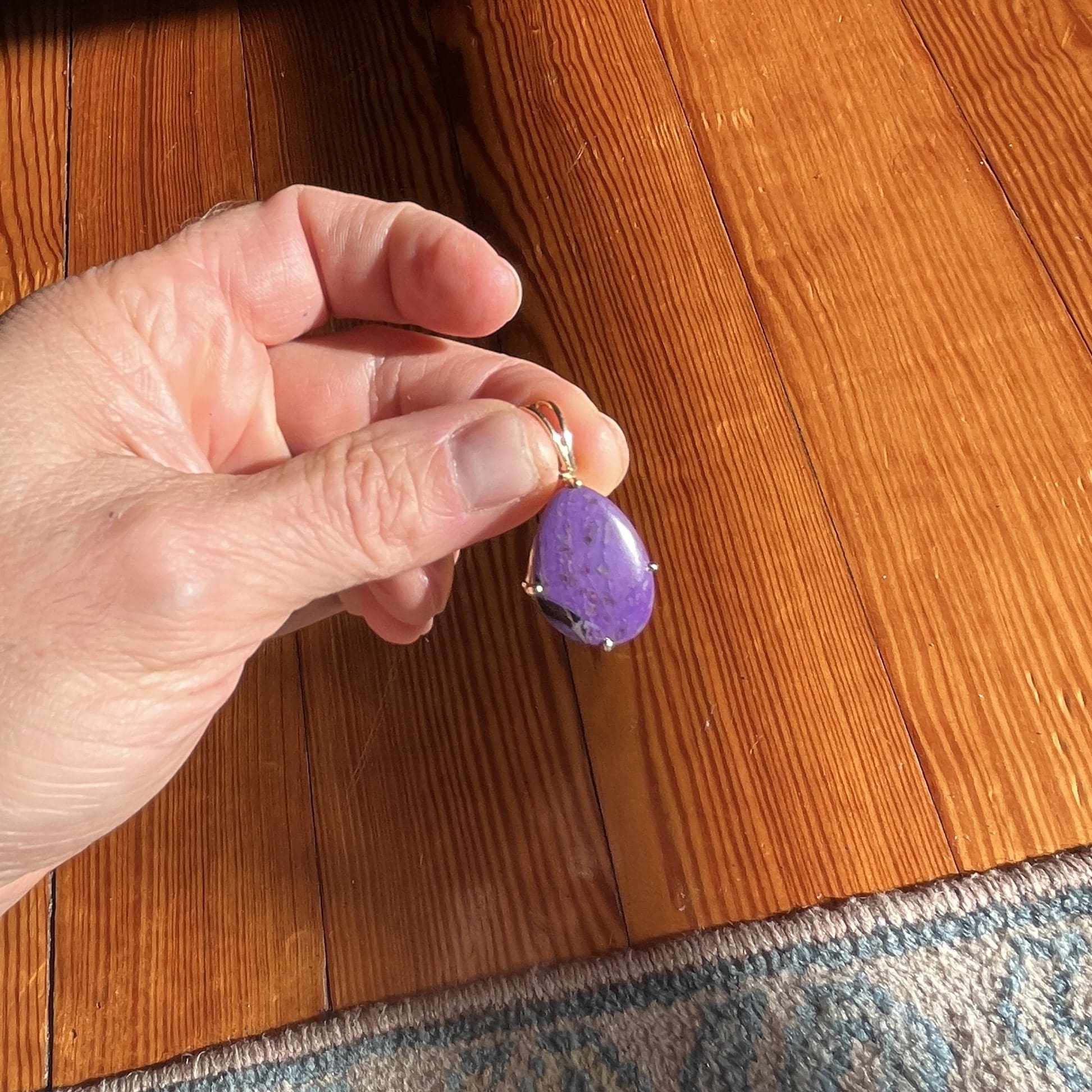 Sugilite (pendant for necklace) 14K Gold 'purple pear' healing crystal - Image 5