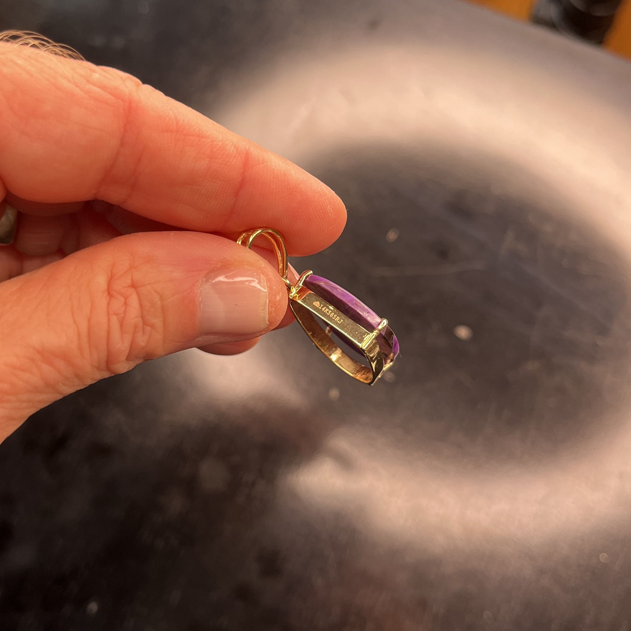 Sugilite (pendant for necklace) 14K Gold 'purple pear' healing crystal - Image 10