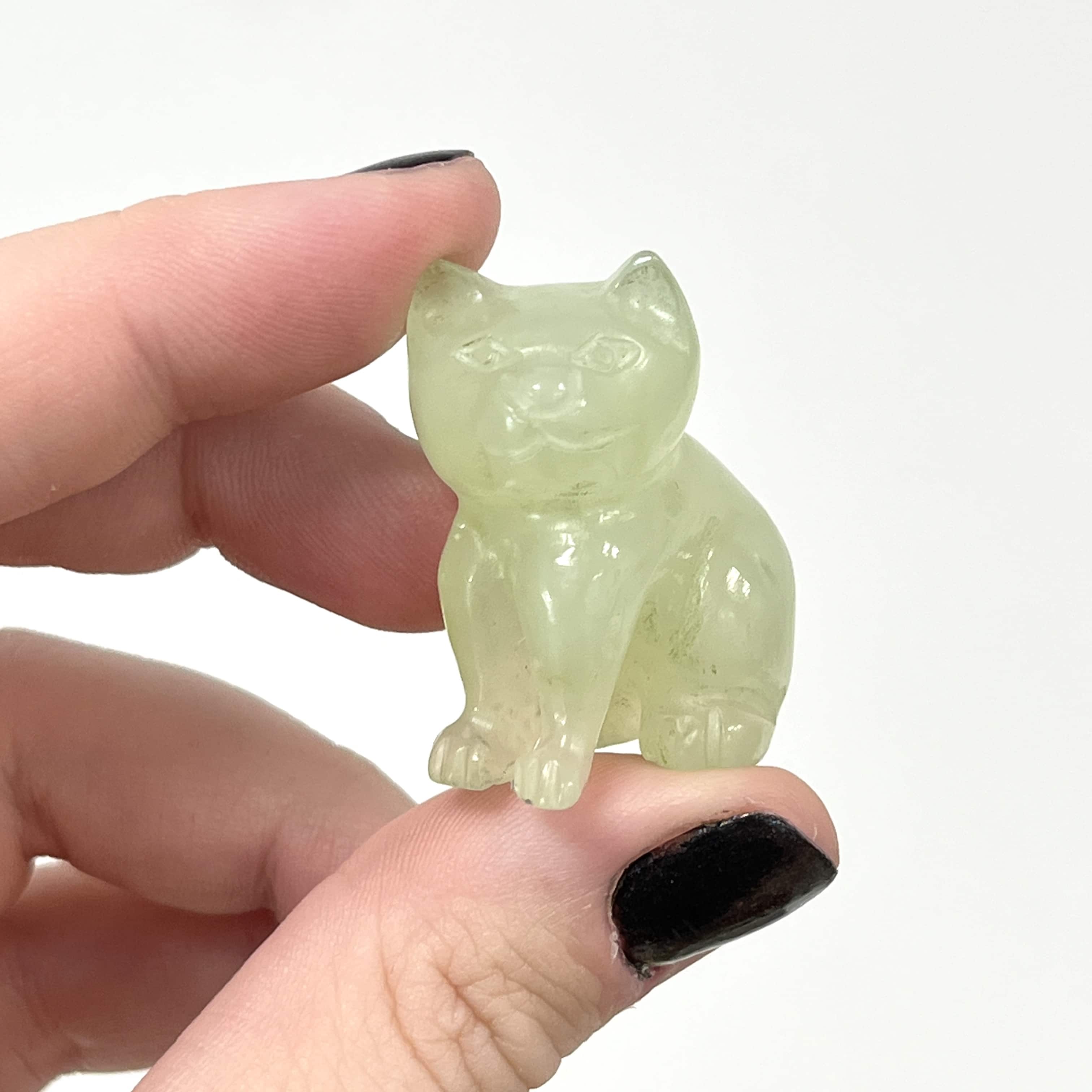'Jade' (New Jade Serpentine) cute little cat seated carving healing crystal