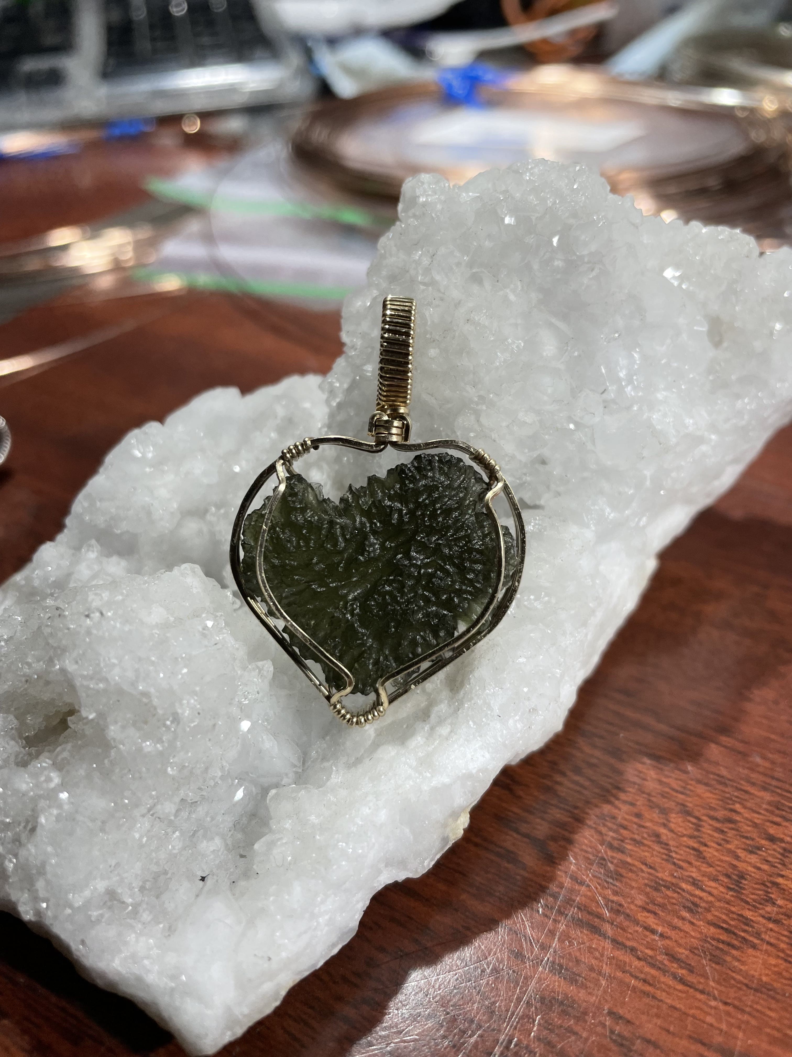 Moldavite pendant (rough) wrap HEART for necklace (7.3gr) healing crystal - Image 10