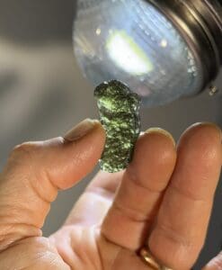 Moldavite (rough) side standing long arch (4.27gr) healing crystal