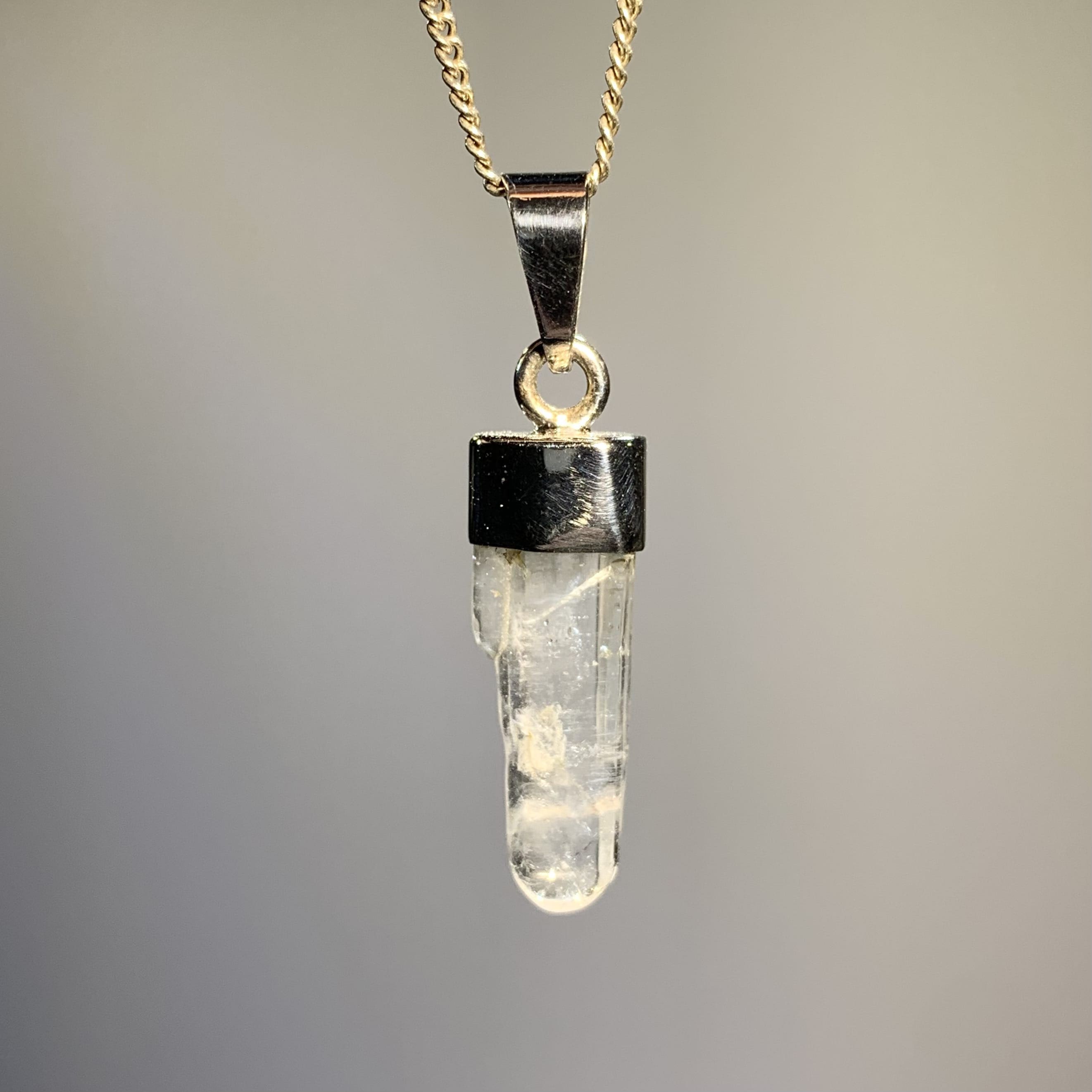 Quartz (clear) pendant for necklace (Sterling capped) healing crystal - Image 3