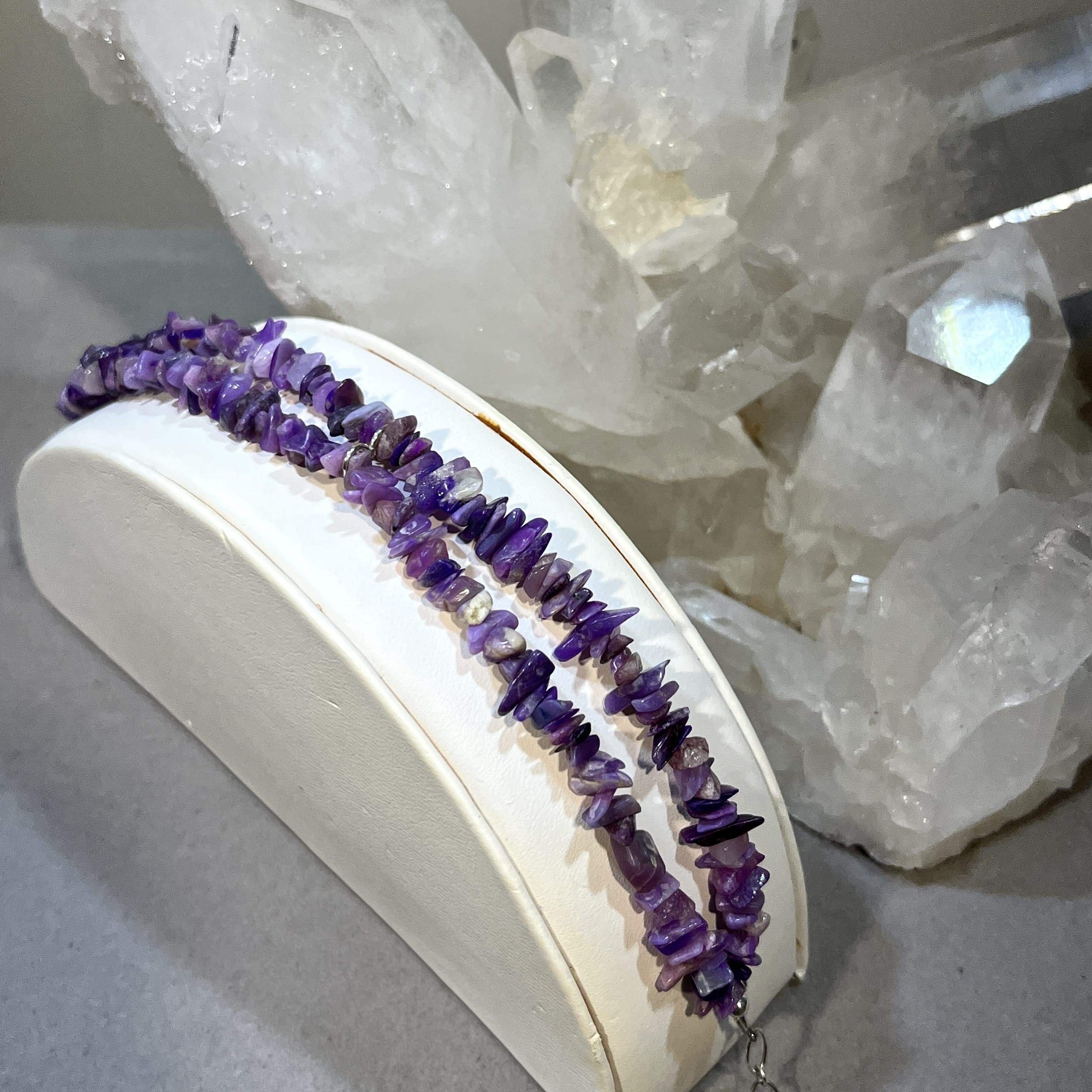 Sugilite (bracelet) gel chip w clasp, great lavender color healing crystal - Image 3