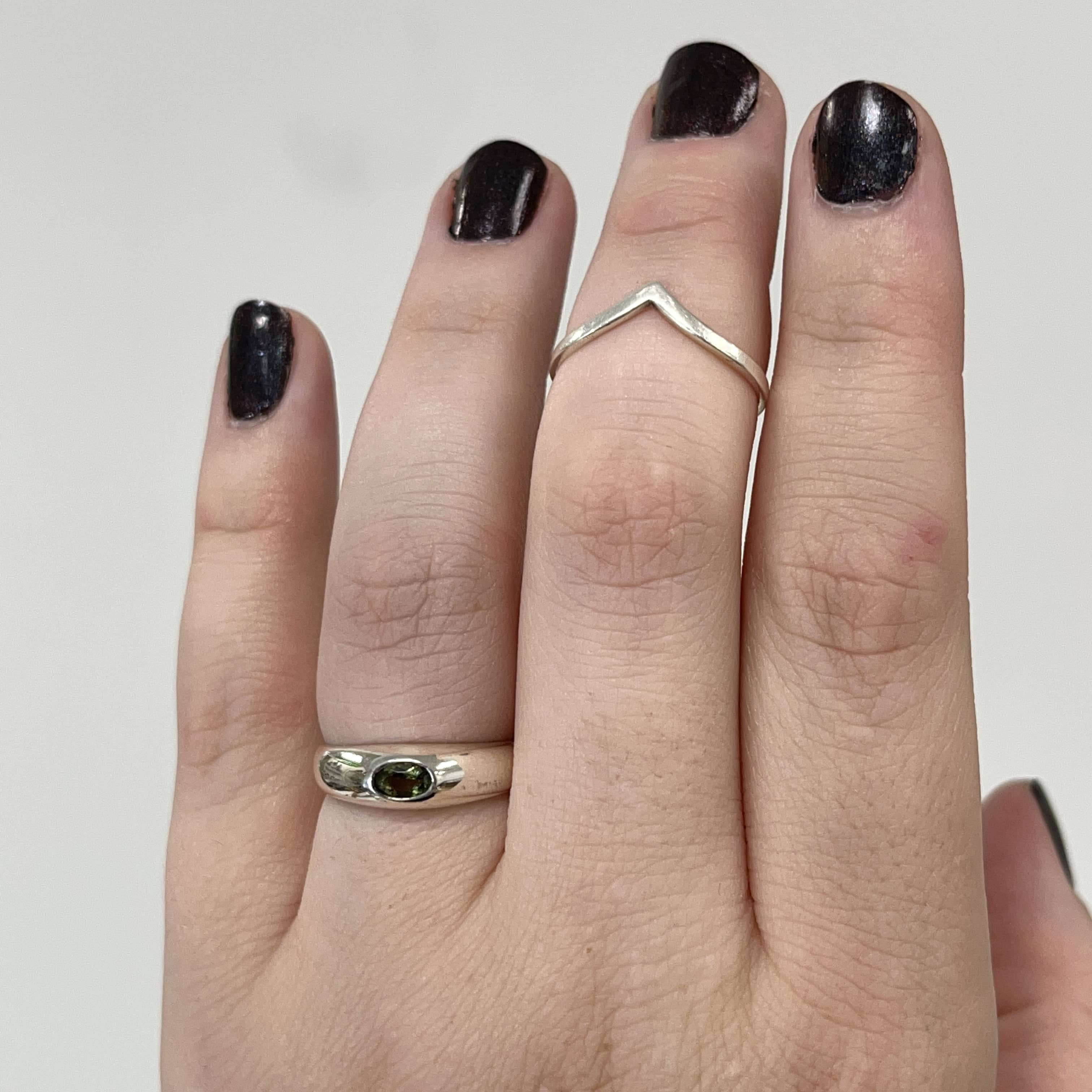 Moldavite ring (faceted) oval inset US size 7 (3.5gr) healing crystal - Image 2