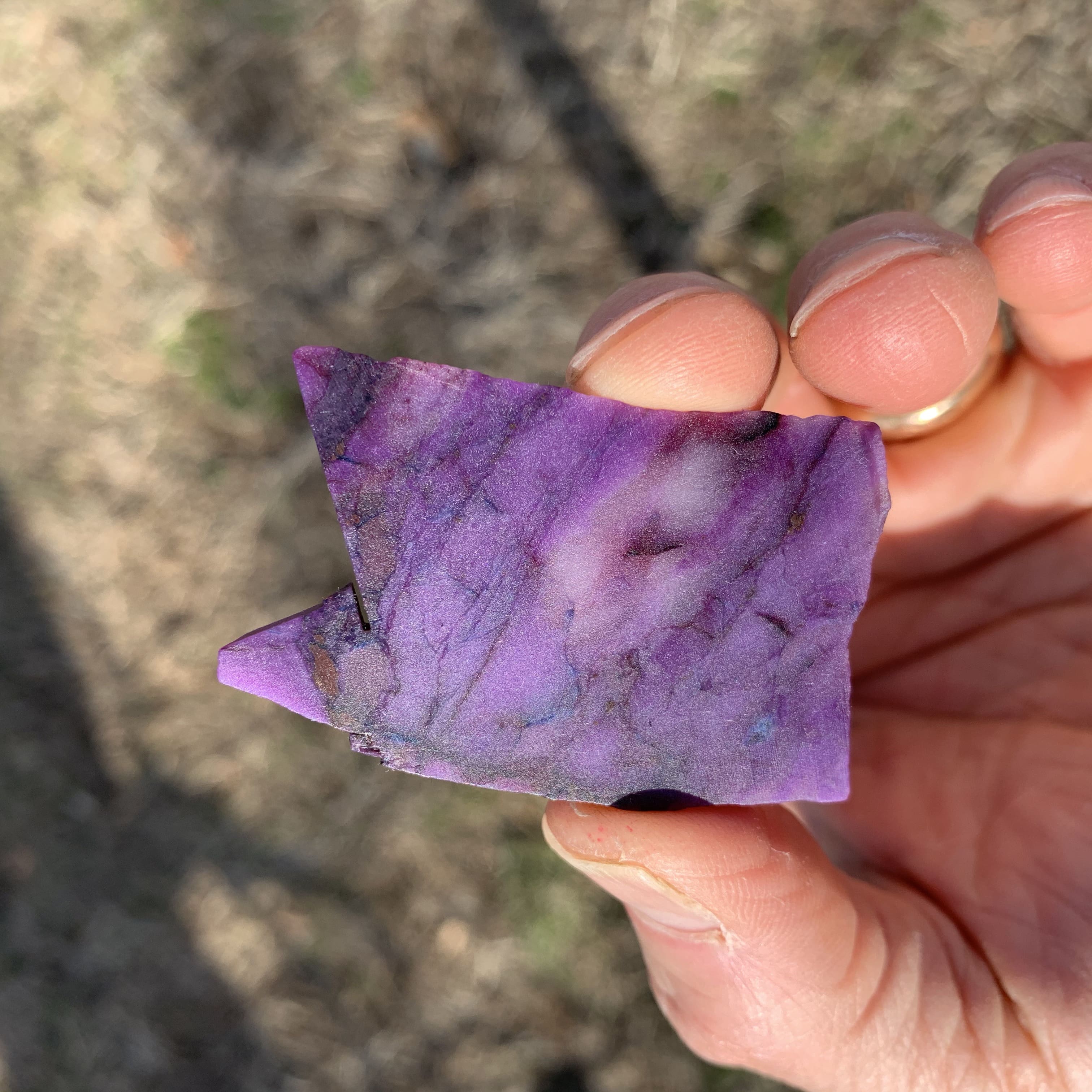 Sugilite (slab) gel 'see-thru V window' (11gr) healing crystal - Image 2