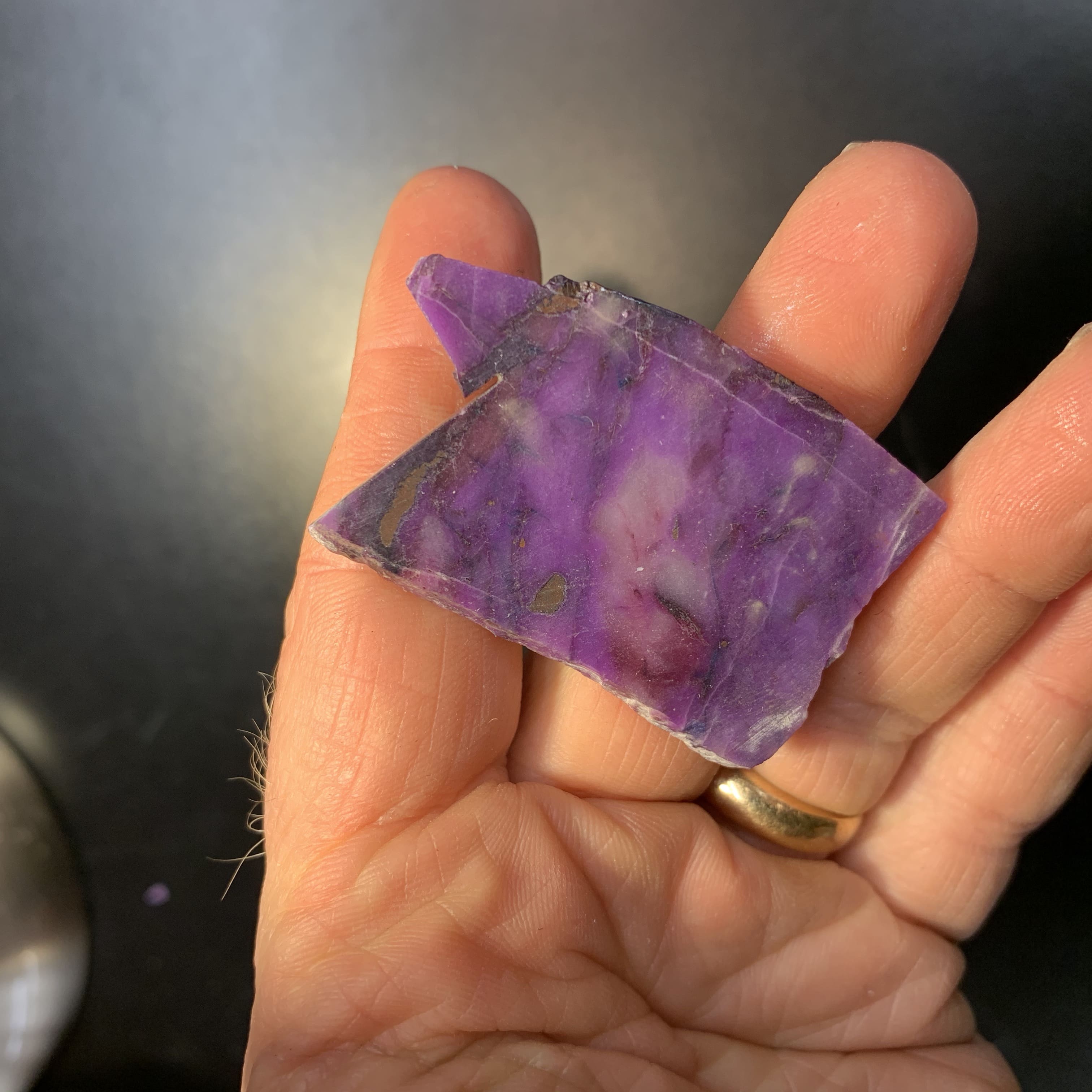 Sugilite (slab) gel 'see-thru V window' (11gr) healing crystal - Image 4