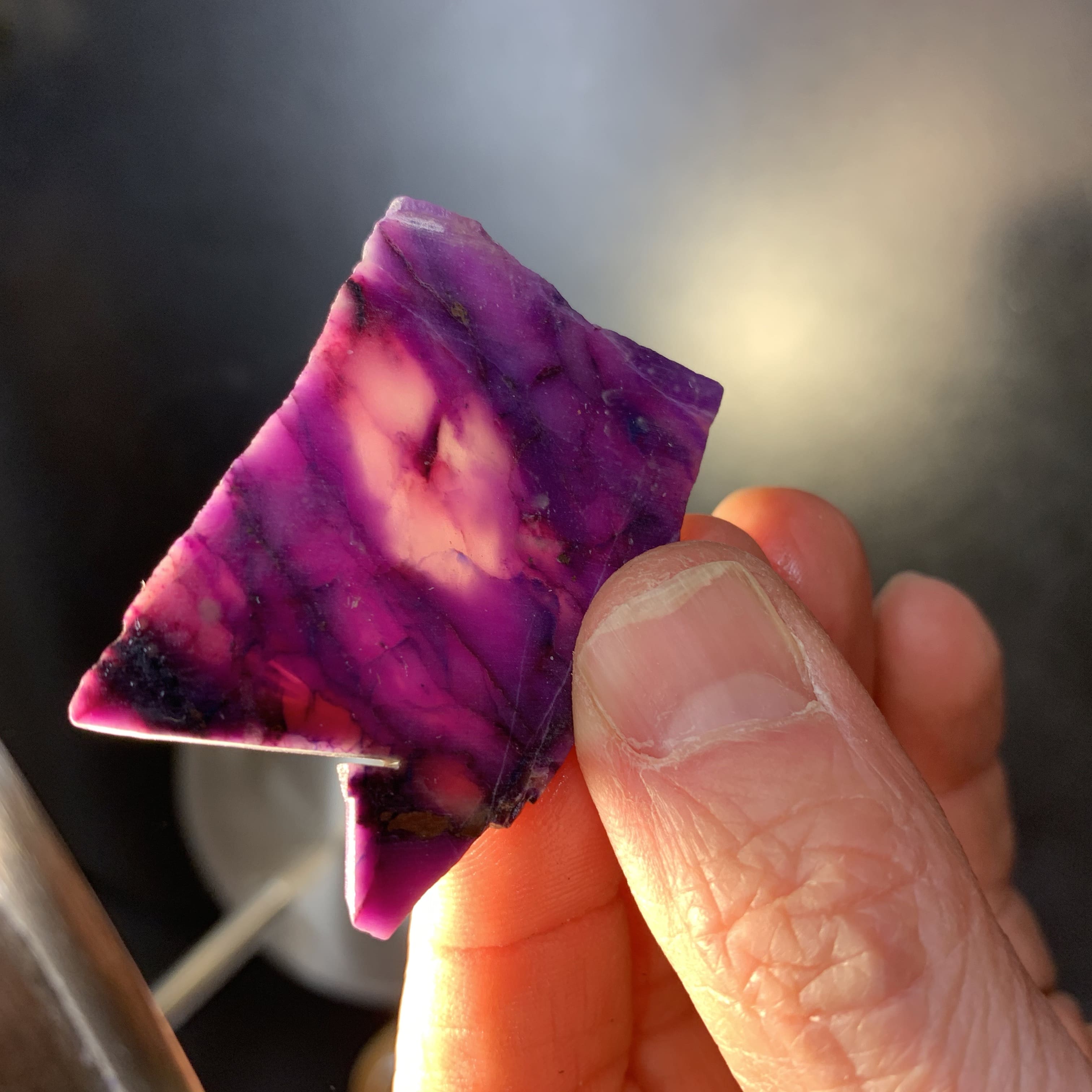 Sugilite (slab) gel 'see-thru V window' (11gr) healing crystal