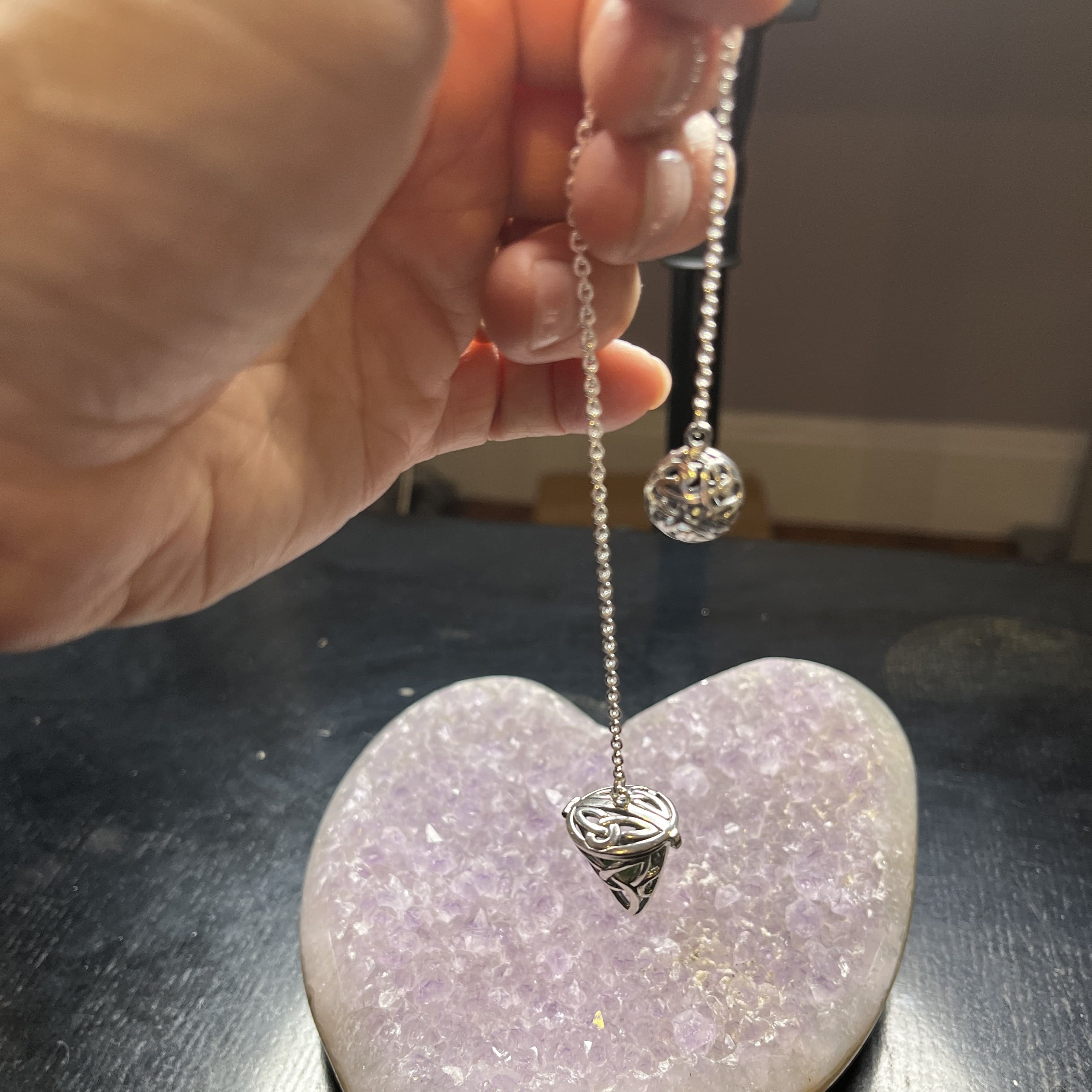 Moldavite (rough) Celtic pendulum (11.83gr, 8.4") - Image 2