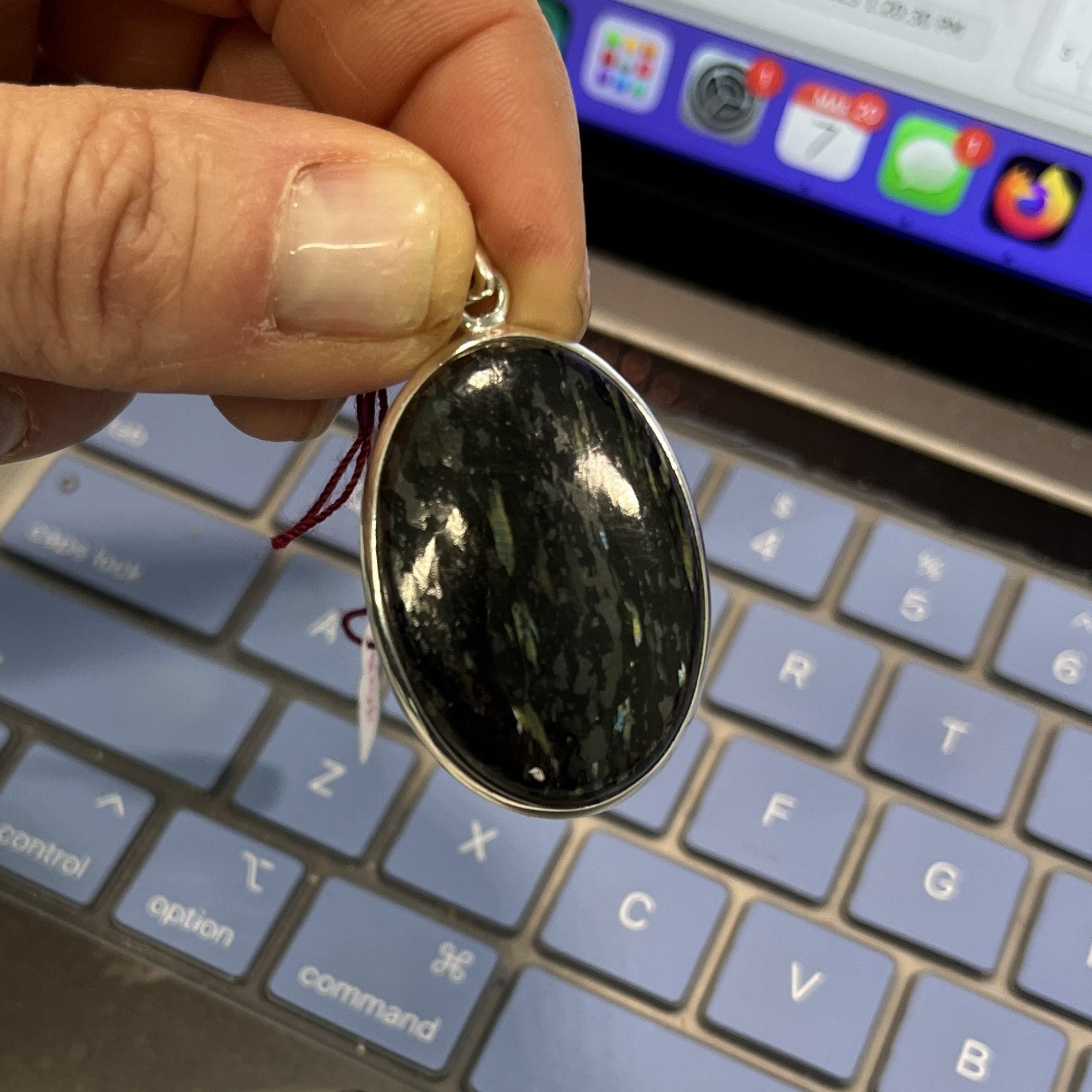 Nuumite (fancy Greenland variety) pendant for necklace, healing crystal - Image 8