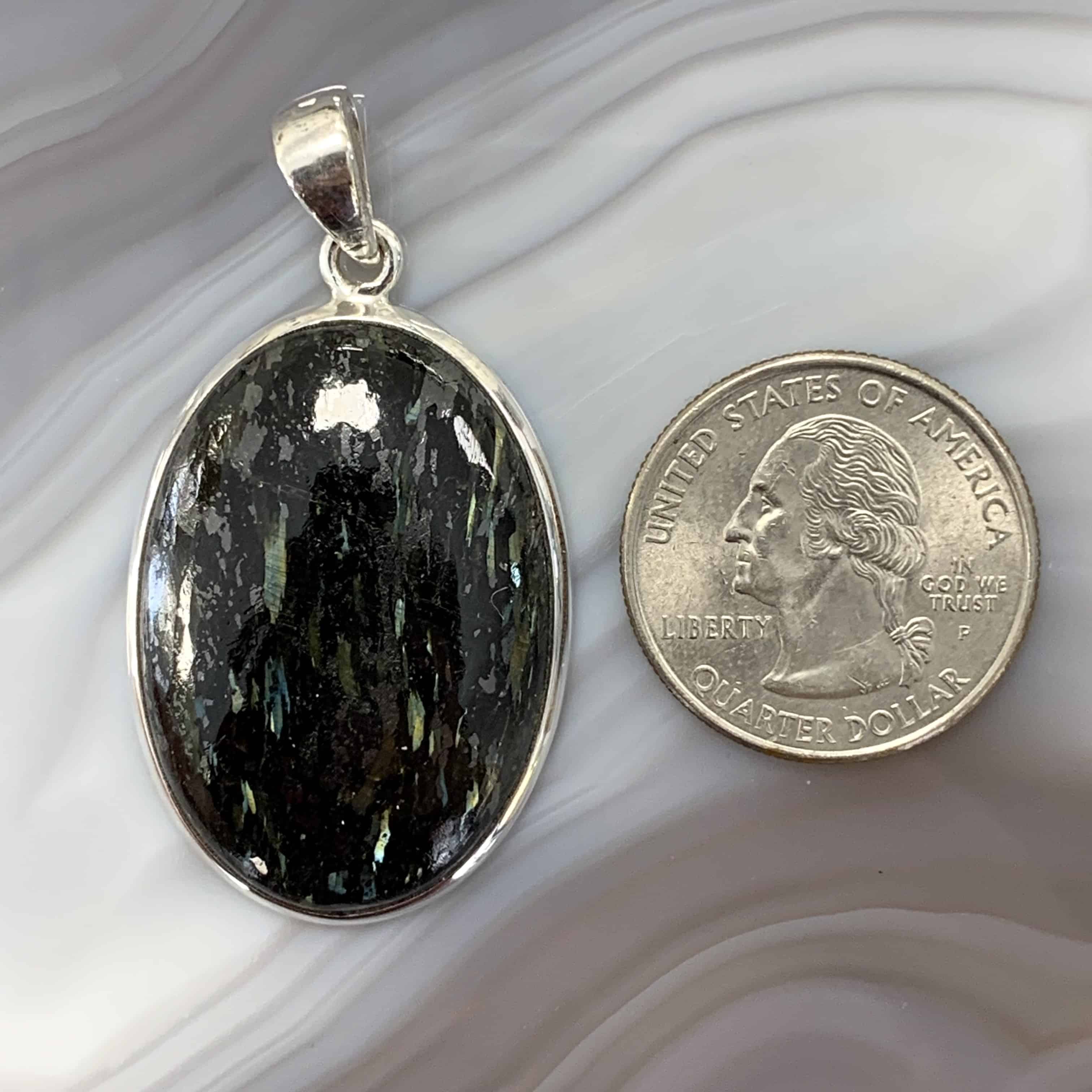 Nuumite (fancy Greenland variety) pendant for necklace, healing crystal - Image 9