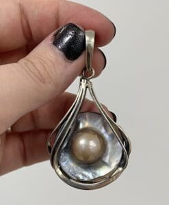 Pearl (sea) Mabe blister variety, pendant for necklace, healing crystal