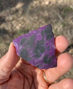 Sugilite (slab) chromatic 'diamond pyramid' (14.3gr) healing crystal