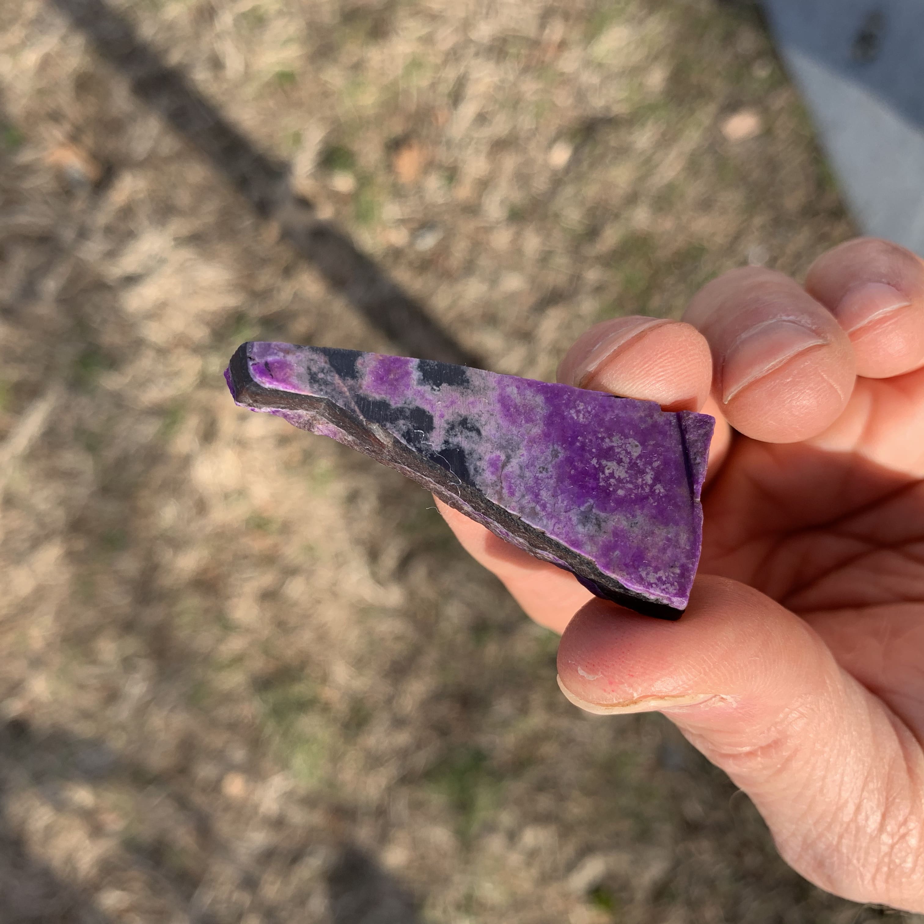 Sugilite (slab) chromatic 'purple New Hampshire' (15.9gr) healing crystal - Image 3