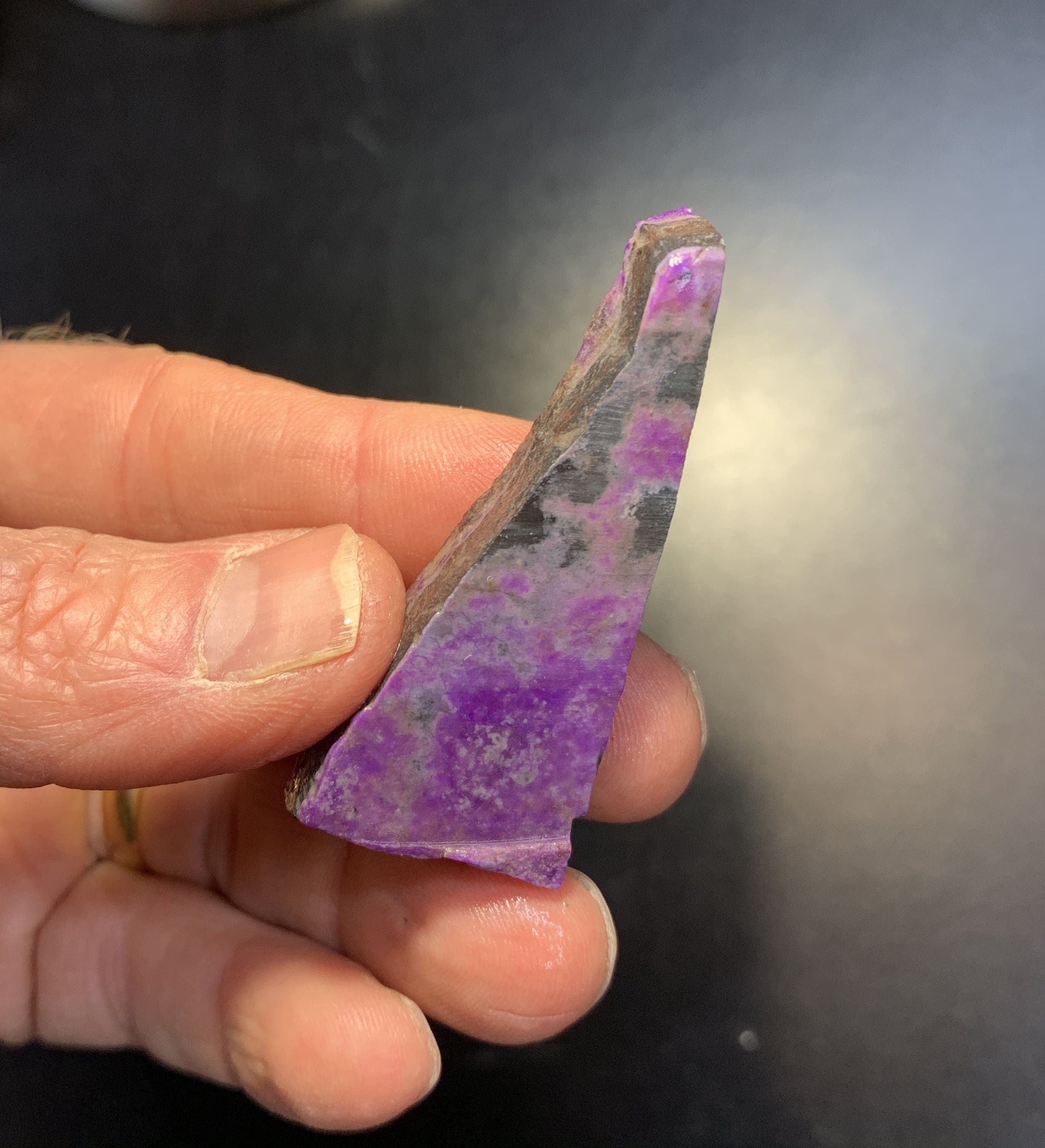 Sugilite (slab) chromatic 'purple New Hampshire' (15.9gr) healing crystal