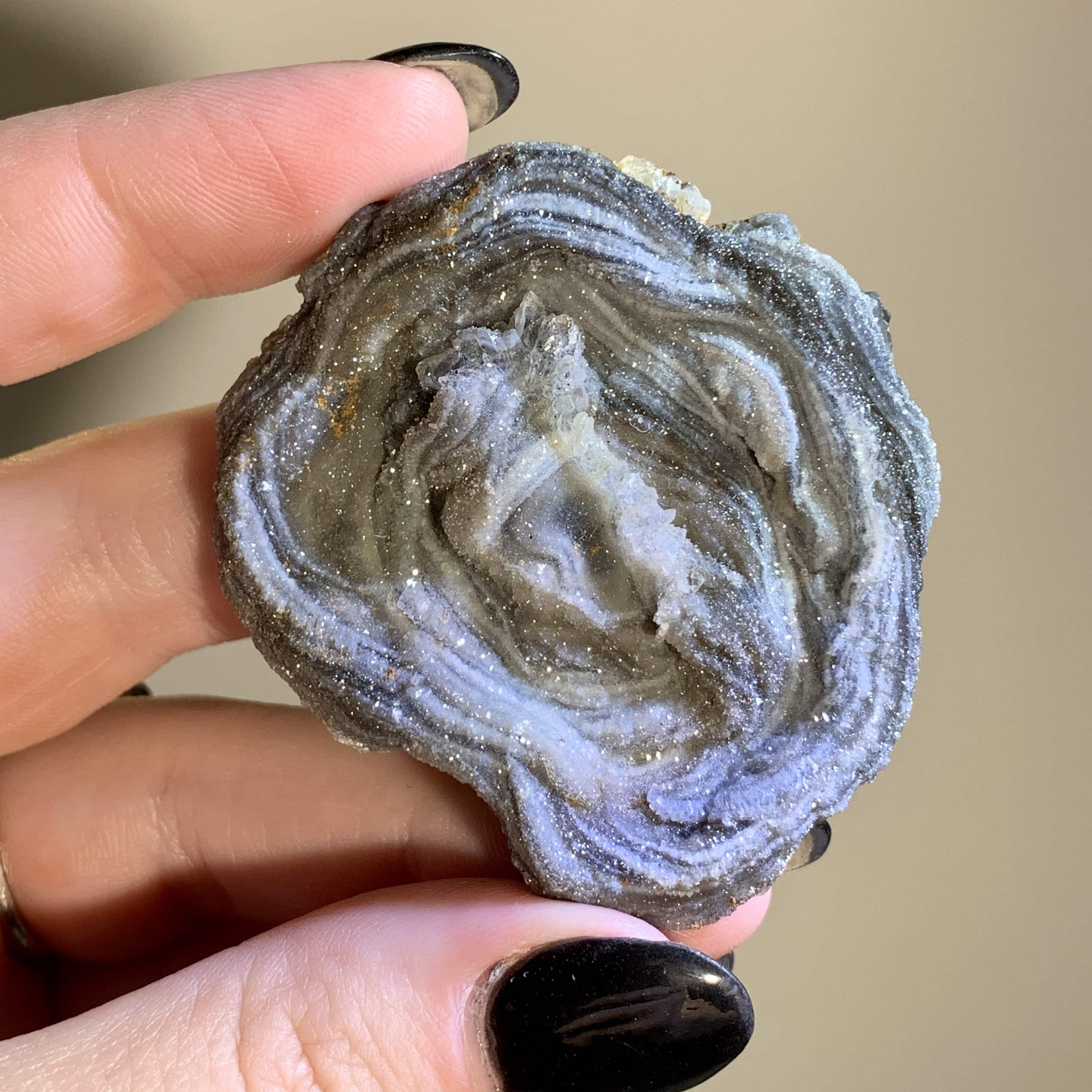 Quartz (Druzy) Chalcedony circular rose nest nebula healing crystal