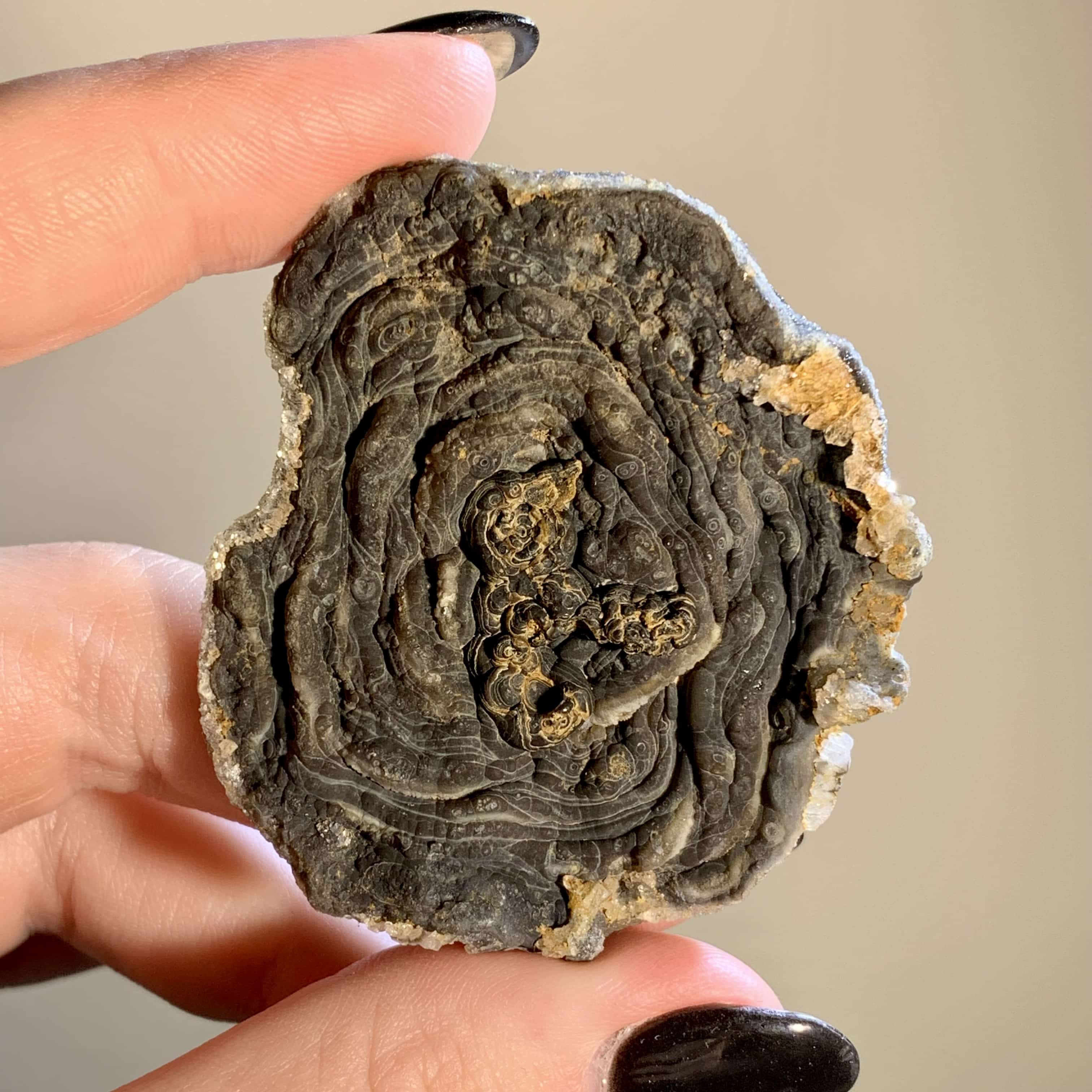 Quartz (Druzy) Chalcedony circular rose nest nebula healing crystal - Image 5