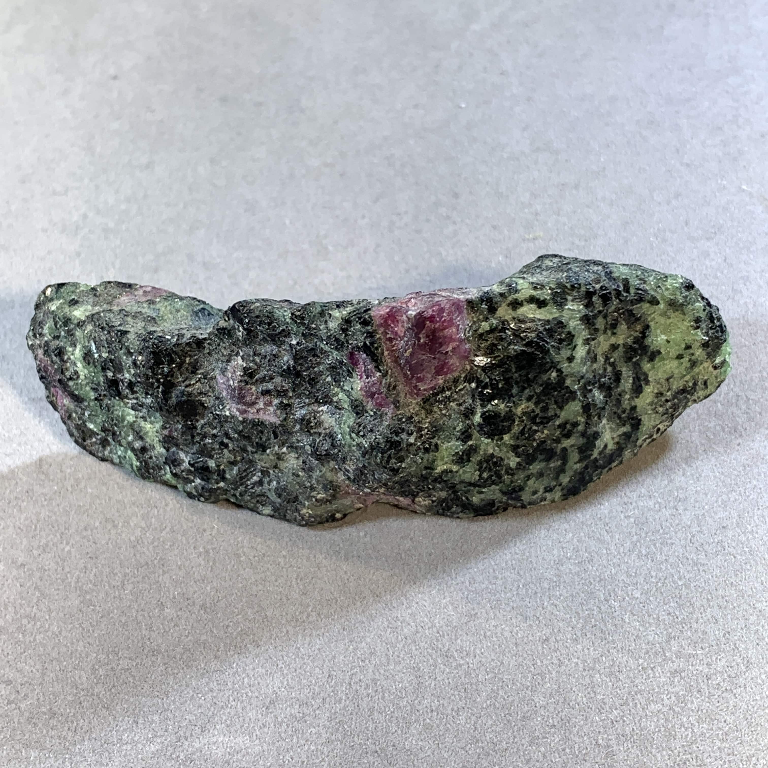 Ruby Zoisite 'curved chunk' natural palm piece healing crystal - Image 3