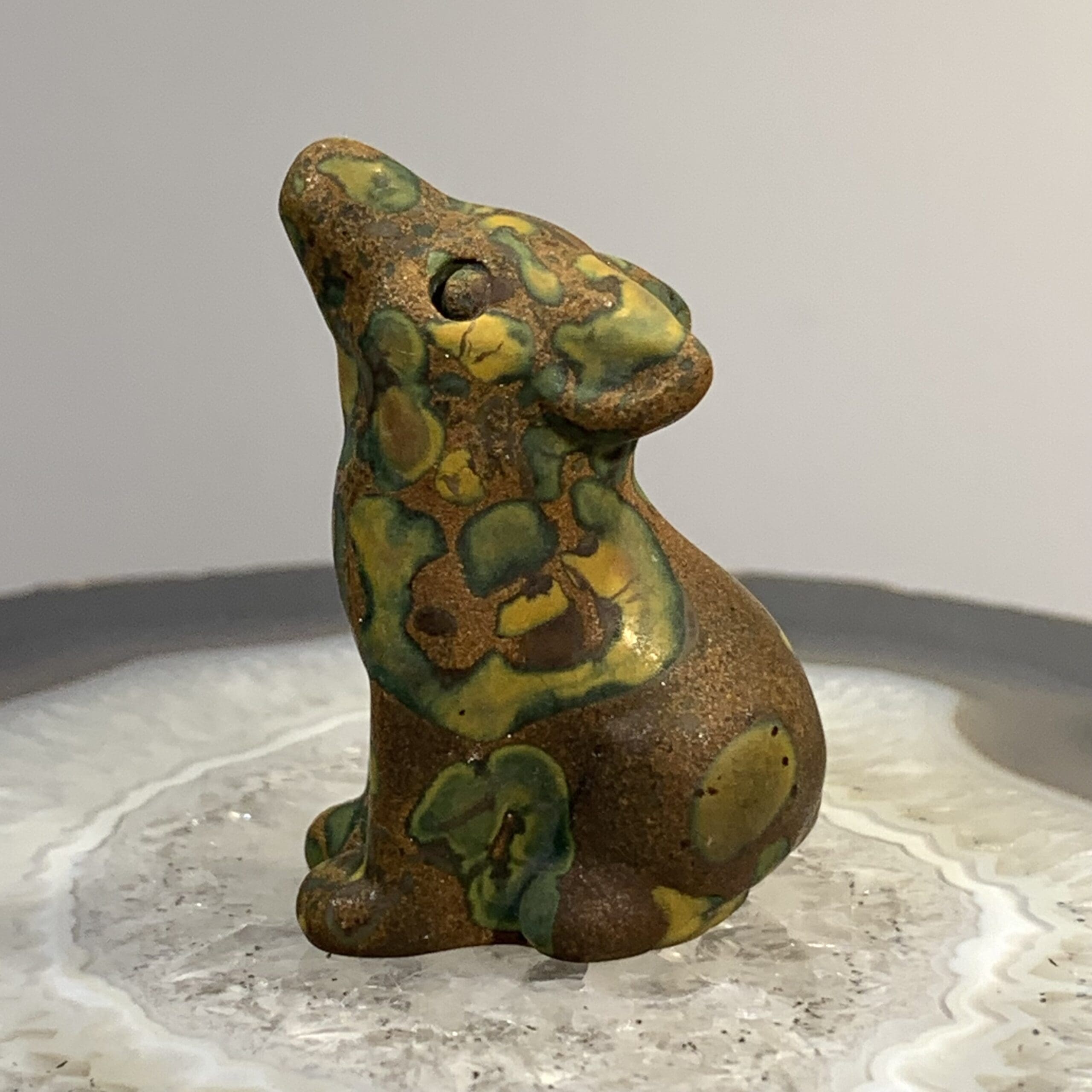 Jasper (Banana) wolf cub howling stone carving healing crystal - Image 3