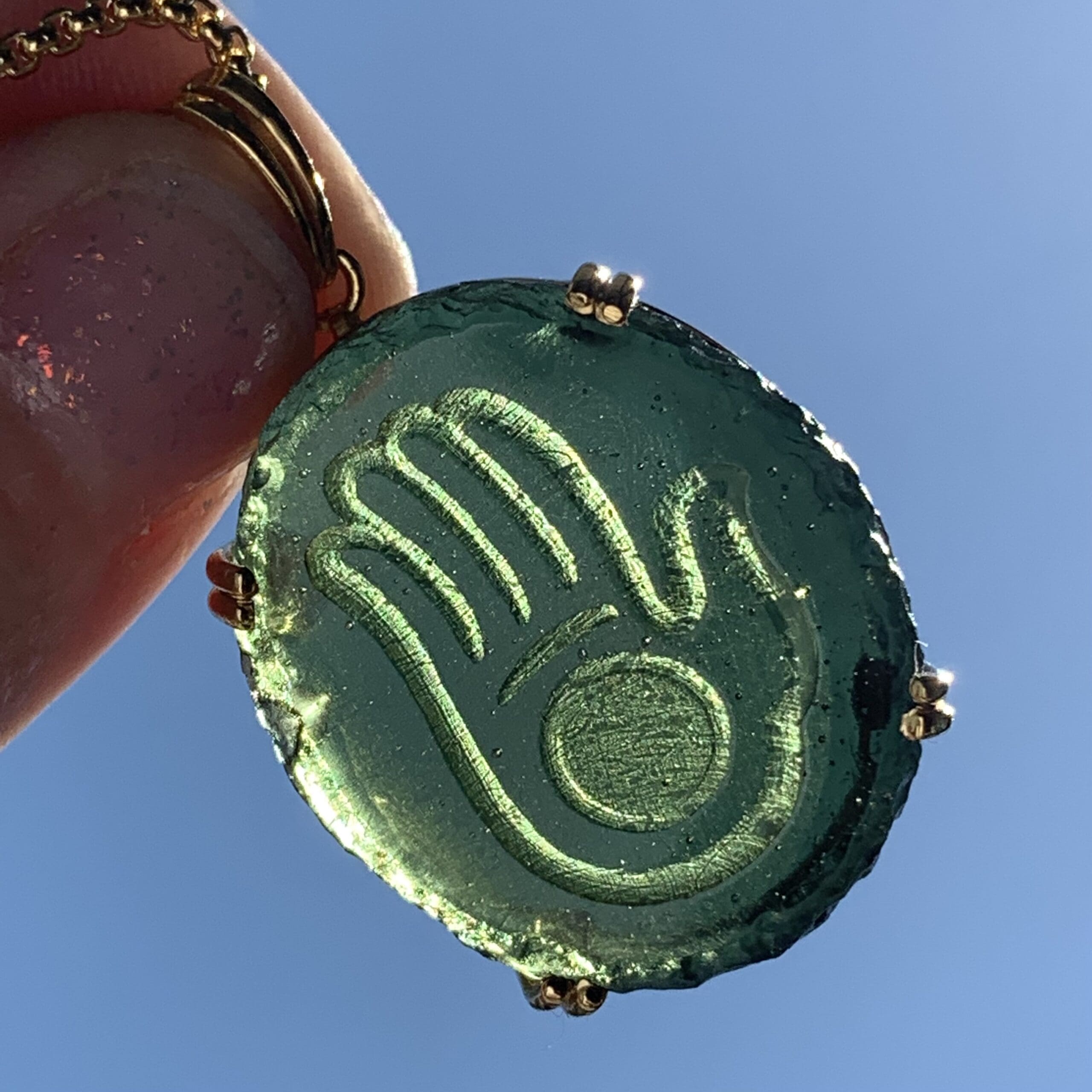 Moldavite pendant 'mystic hand' 14K Gold for necklace, healing crystal