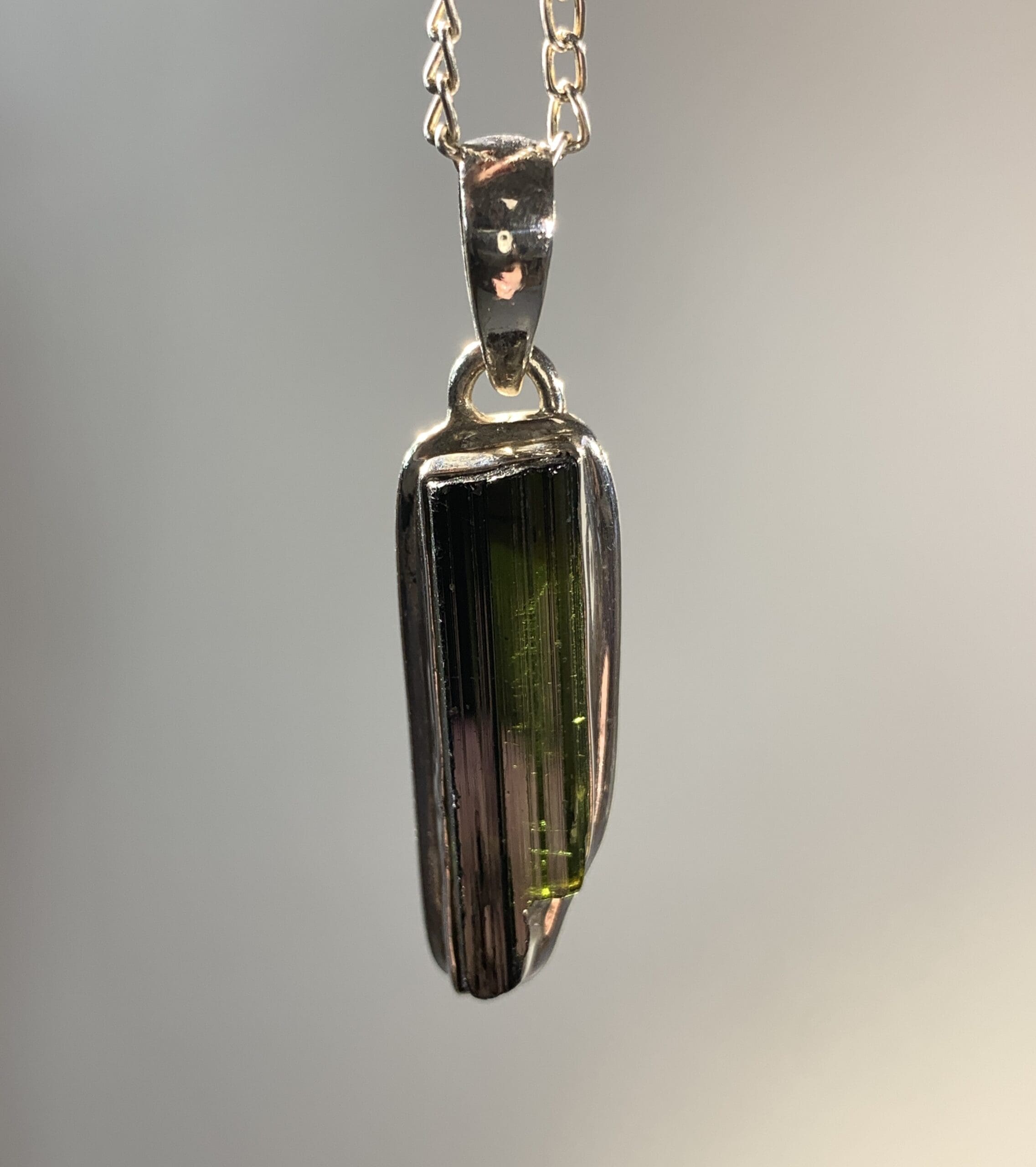 Tourmaline (green) pendant healing crystal