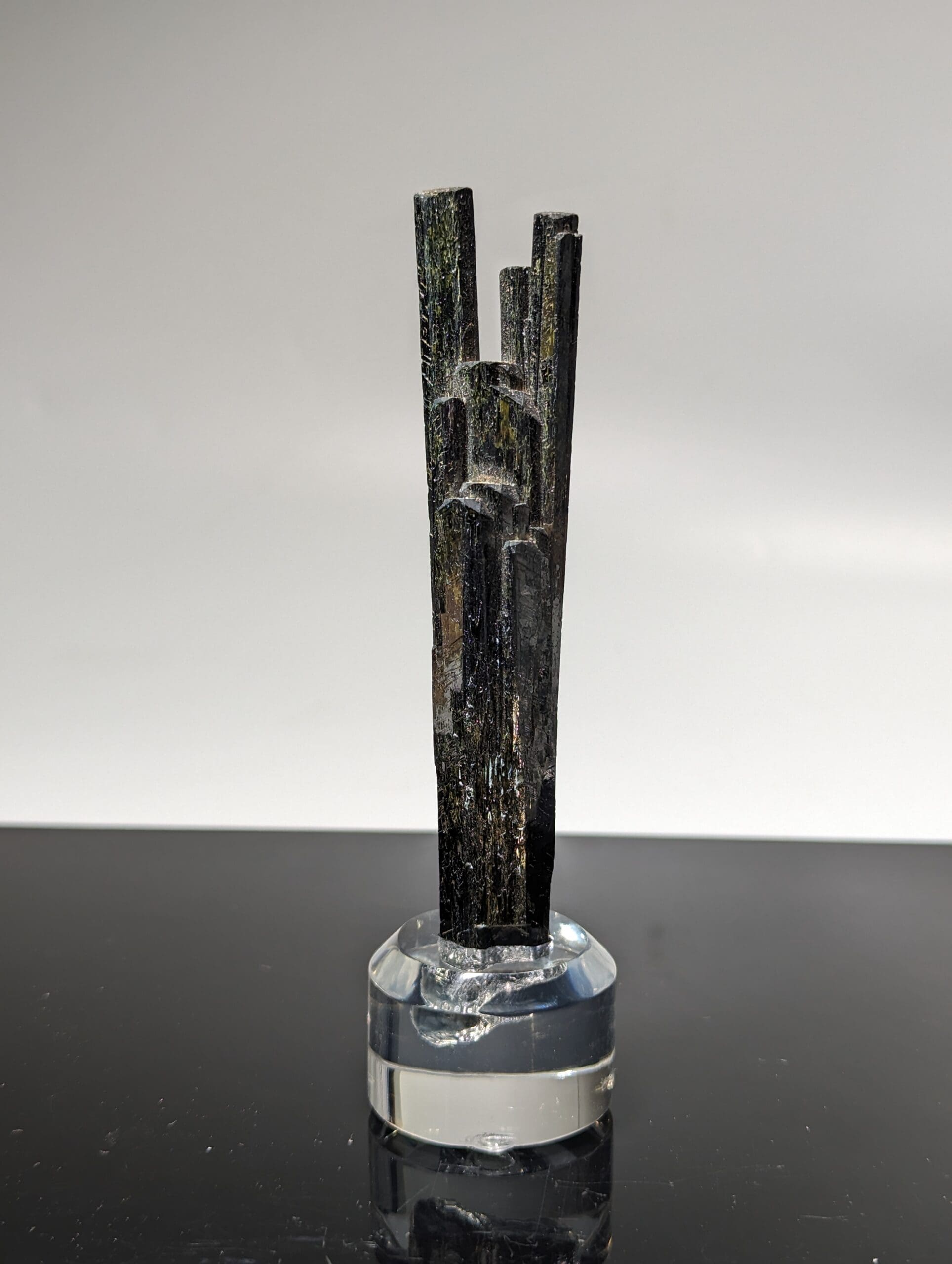 Aegirine twin 'victory' sign cluster on custon stand, healing crystal