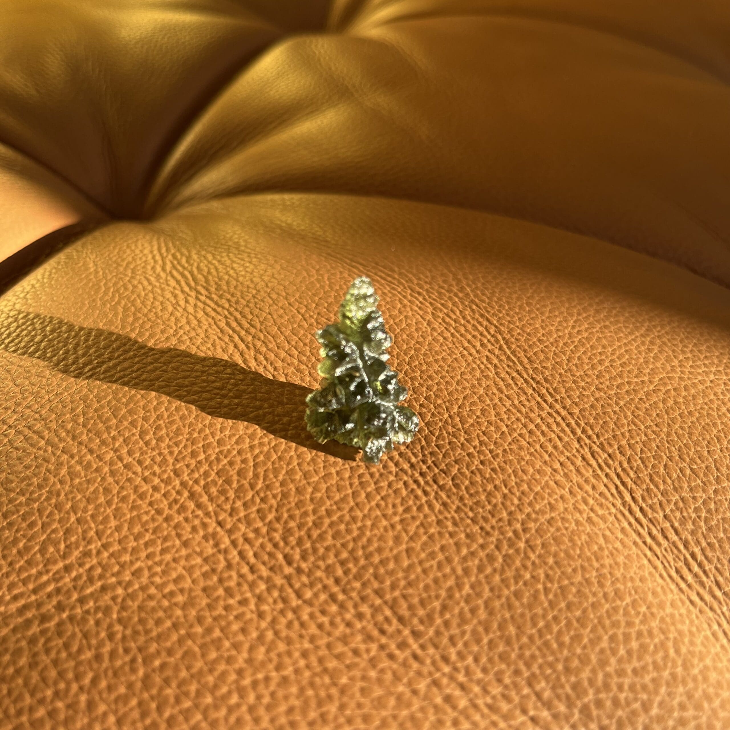 Moldavite (rough) Besednice (3.68g) 3-way standing healing crystal - Image 5