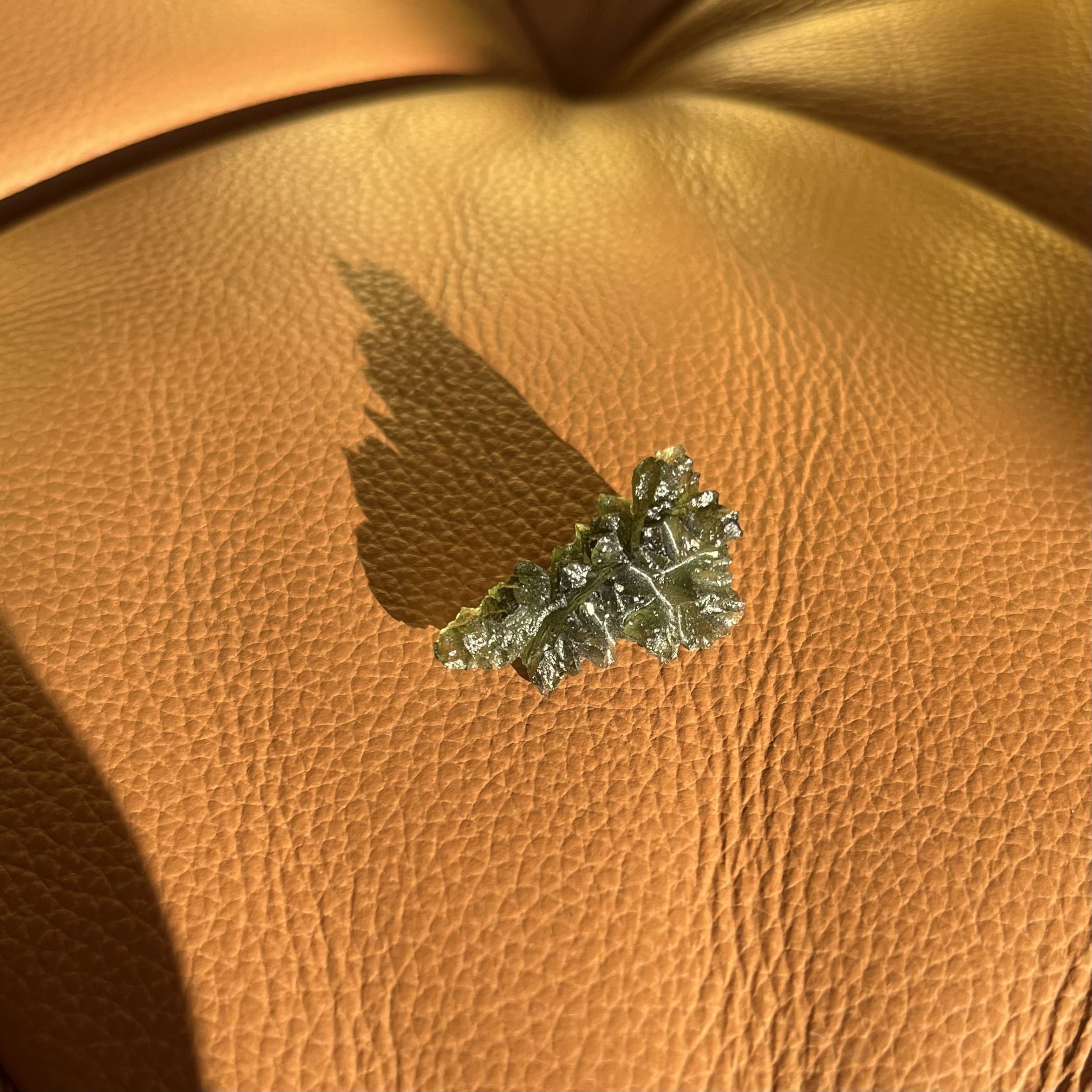 Moldavite (rough) Besednice (3.68g) 3-way standing healing crystal - Image 6