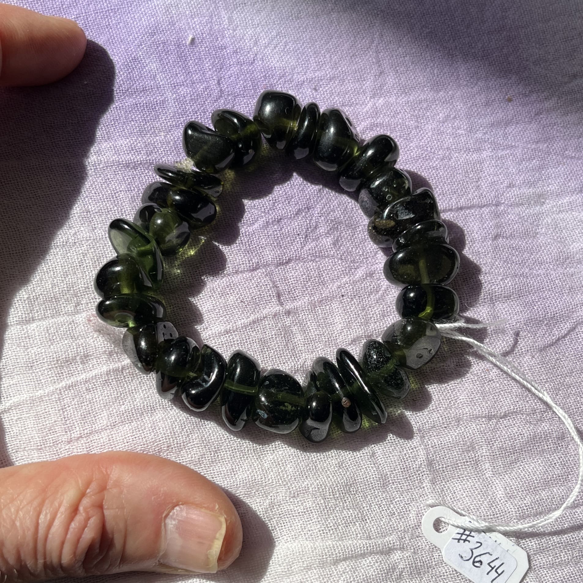 Moldavite bracelet (tumbled) 27 freeform beads (36.6gr) healing crystal - Image 2