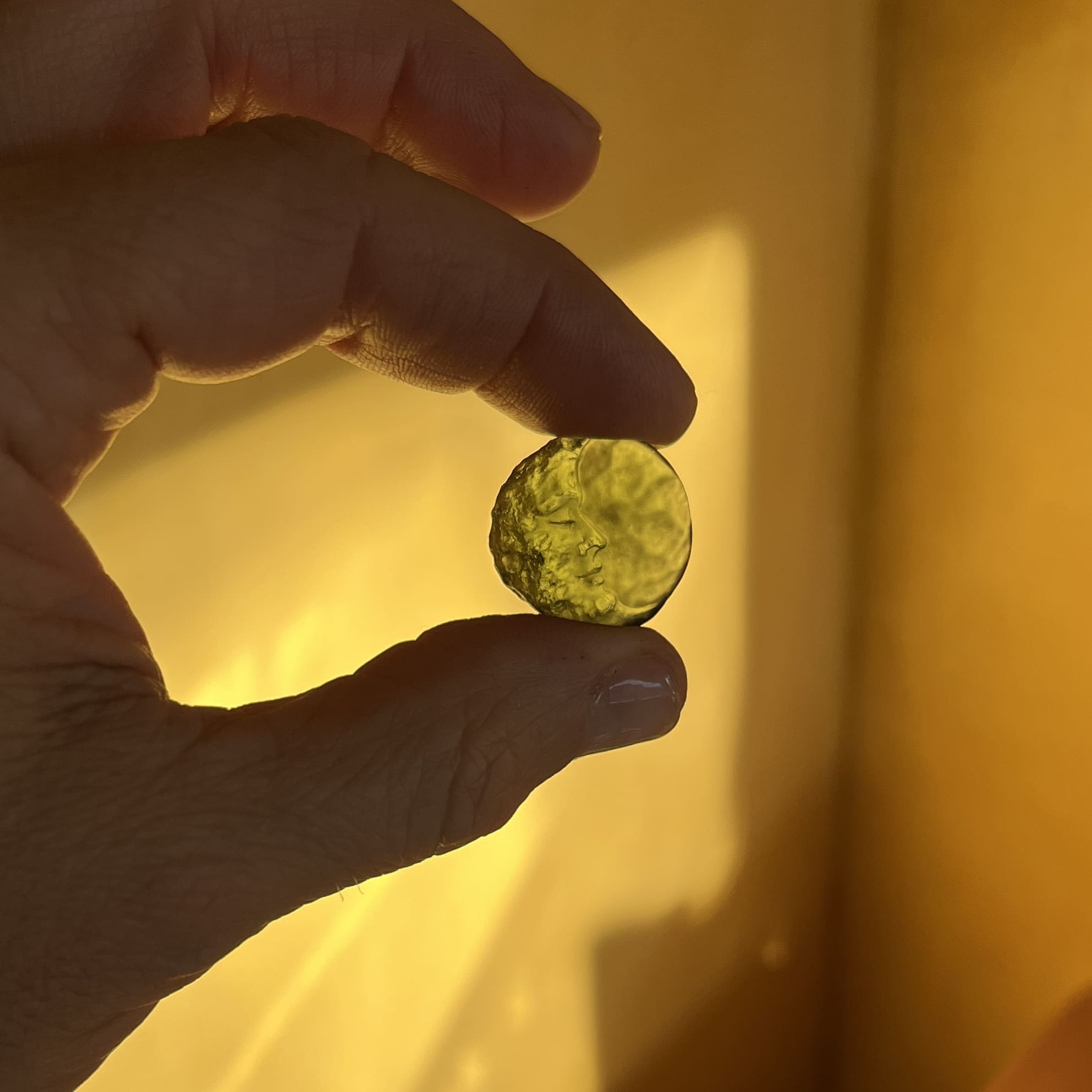 Moldavite (carving) 'moon face' (2.77gr) healing crystal - Image 4