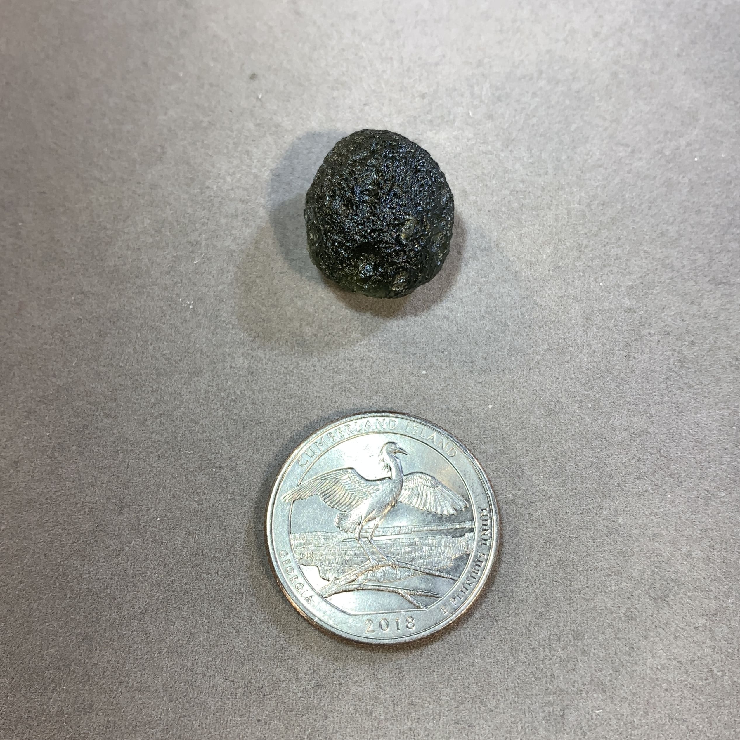 Moldavite (rough) 'orb planet' (4.1gr) healing crystal - Image 3