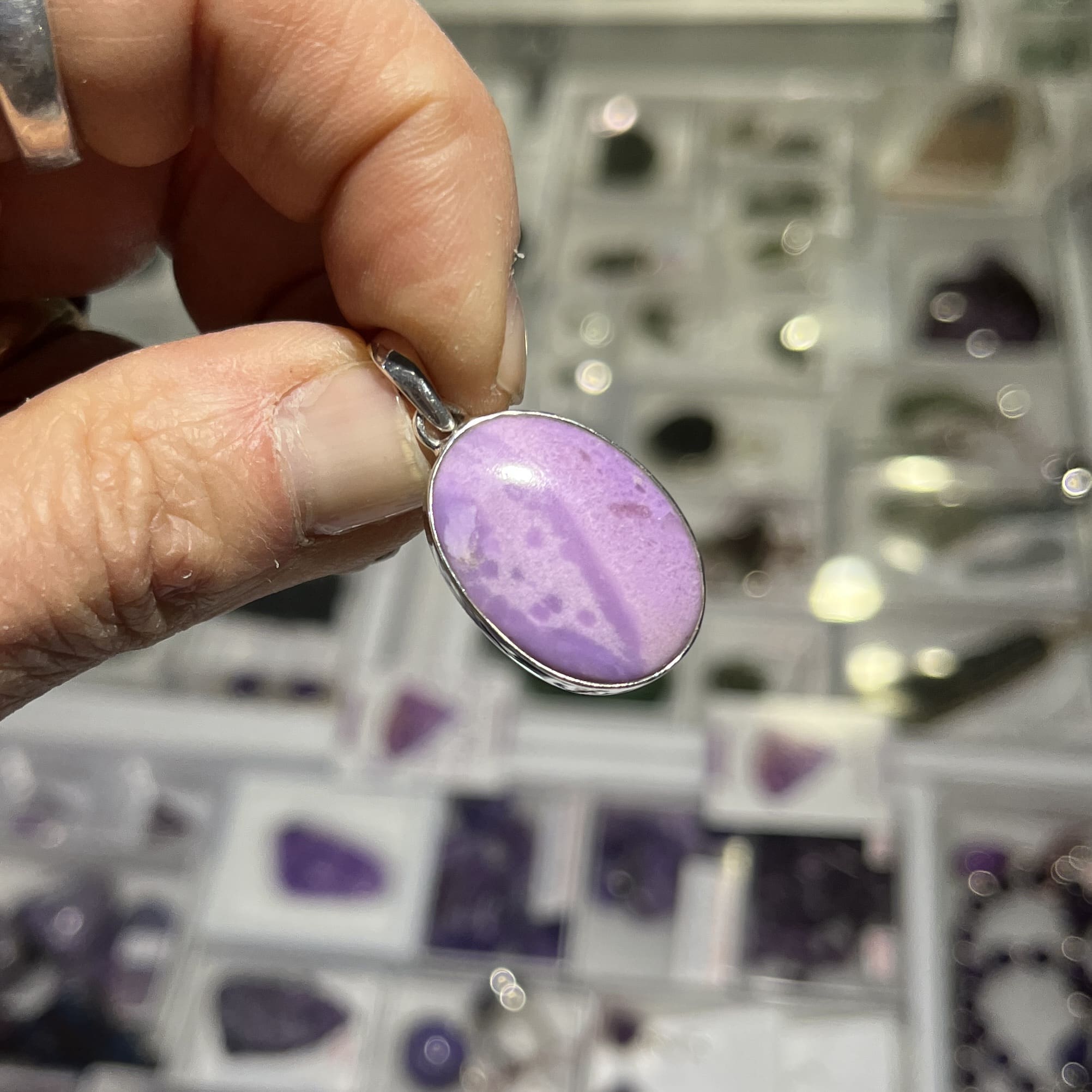 Sugilite pendant for necklace (gel) 'pink oval' healing crystal - Image 2