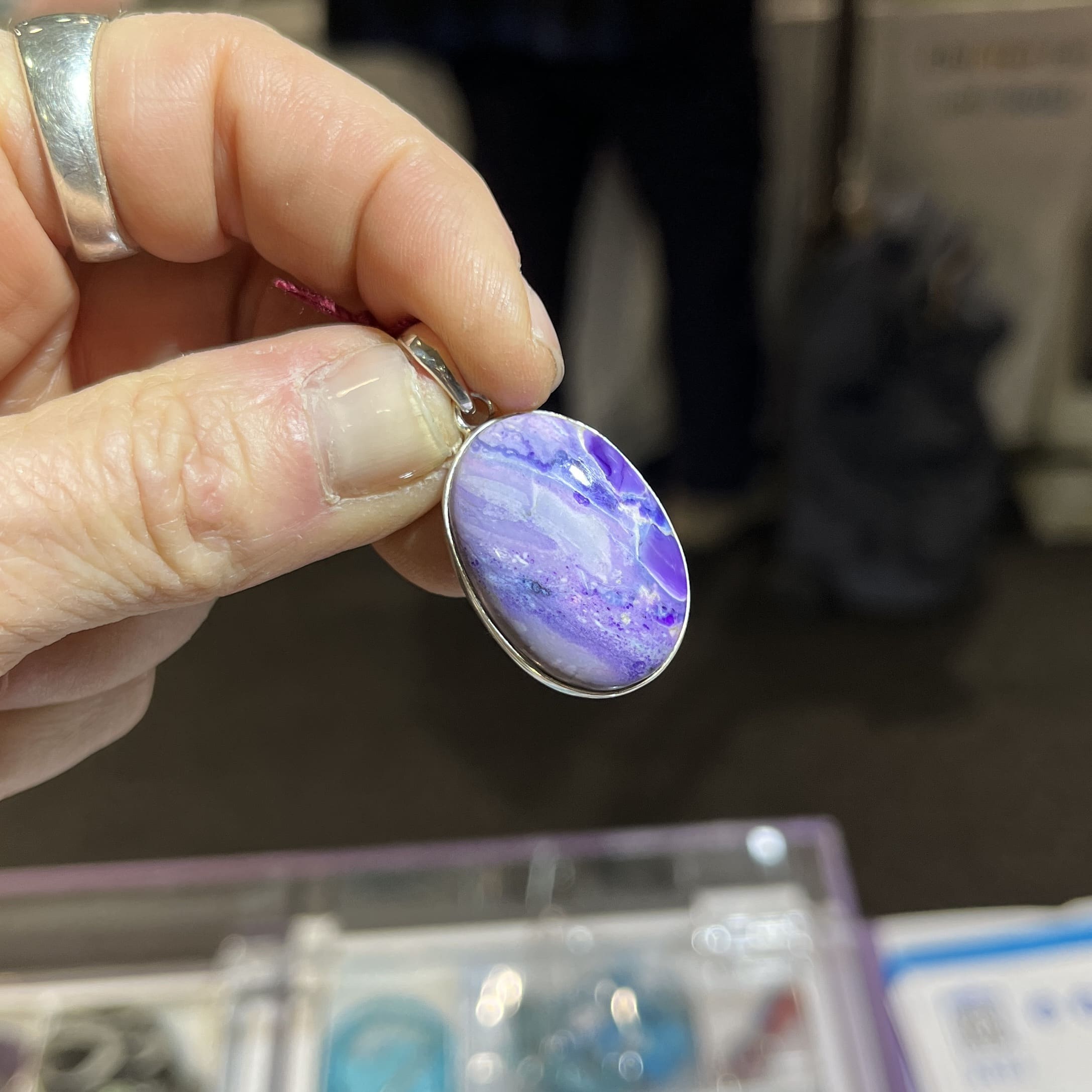 Sugilite pendant for necklace 'lavender fiesta' healing crystal - Image 3