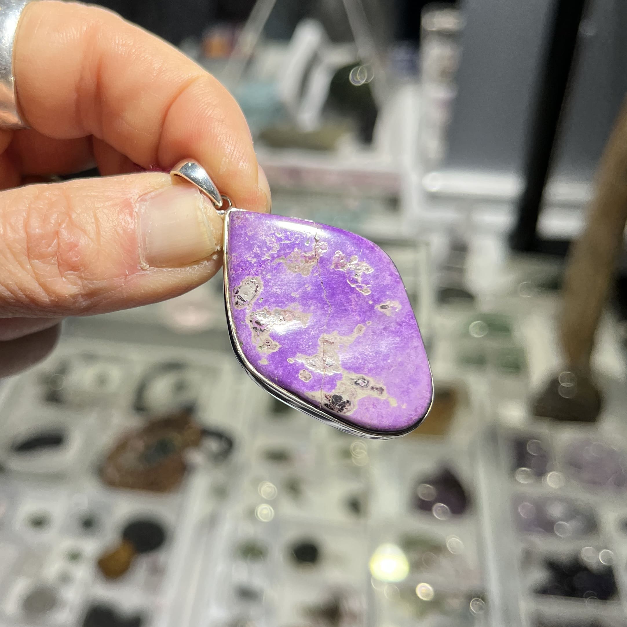 Sugilite pendant for necklace 'magenta diamond' healing crystal