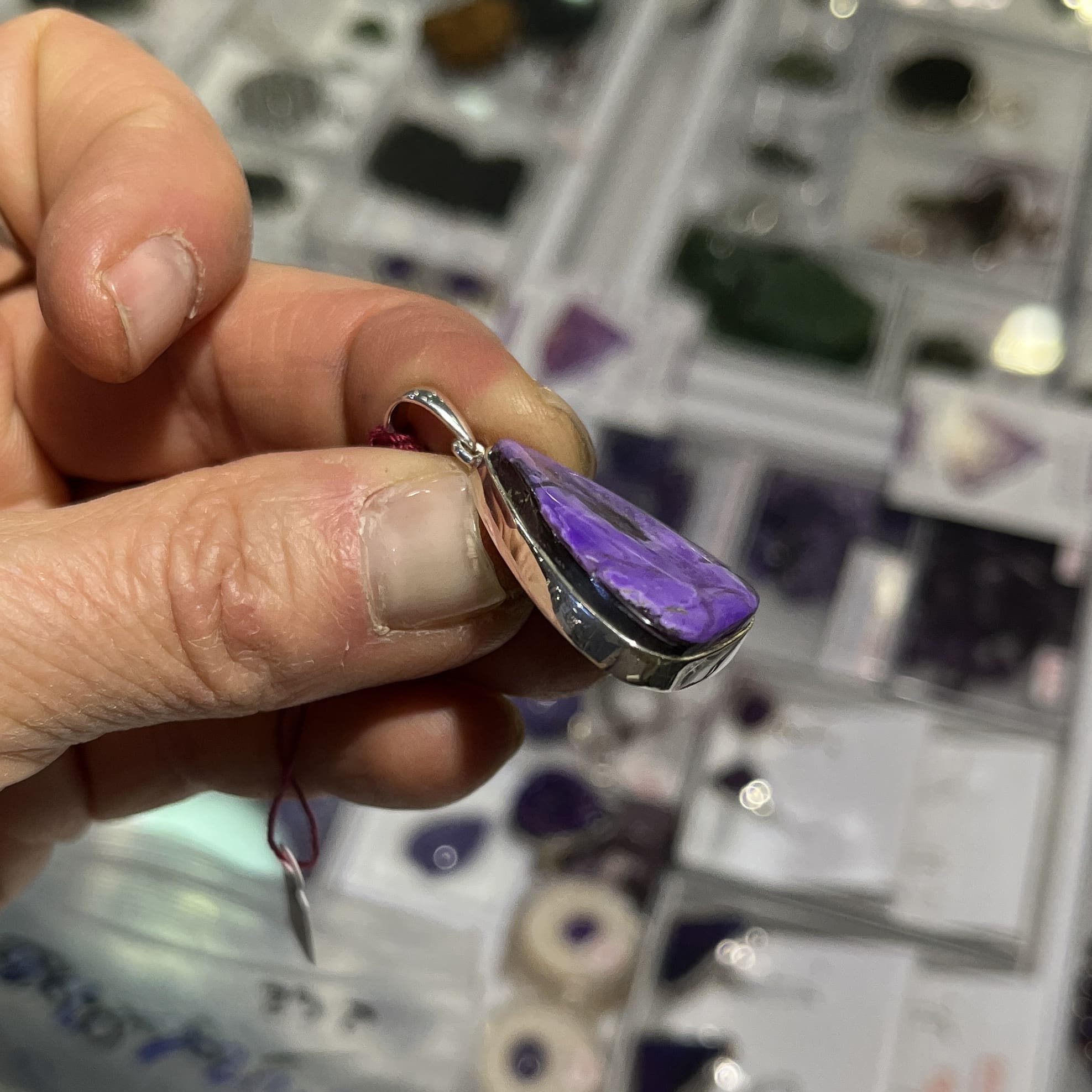 Sugilite pendant for necklace 'worry stone' in pink, healing crystal - Image 3