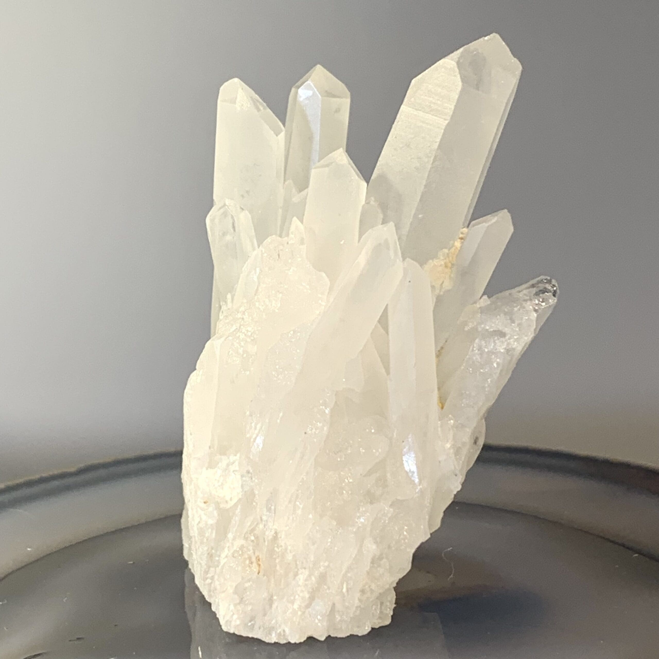 Quartz (milky) self-standing cluster, small display piece, healing crystal - Image 2