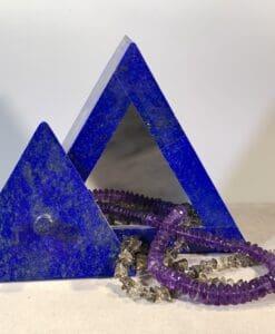 Lapis trianglular pyramid box w removable top healing crystal