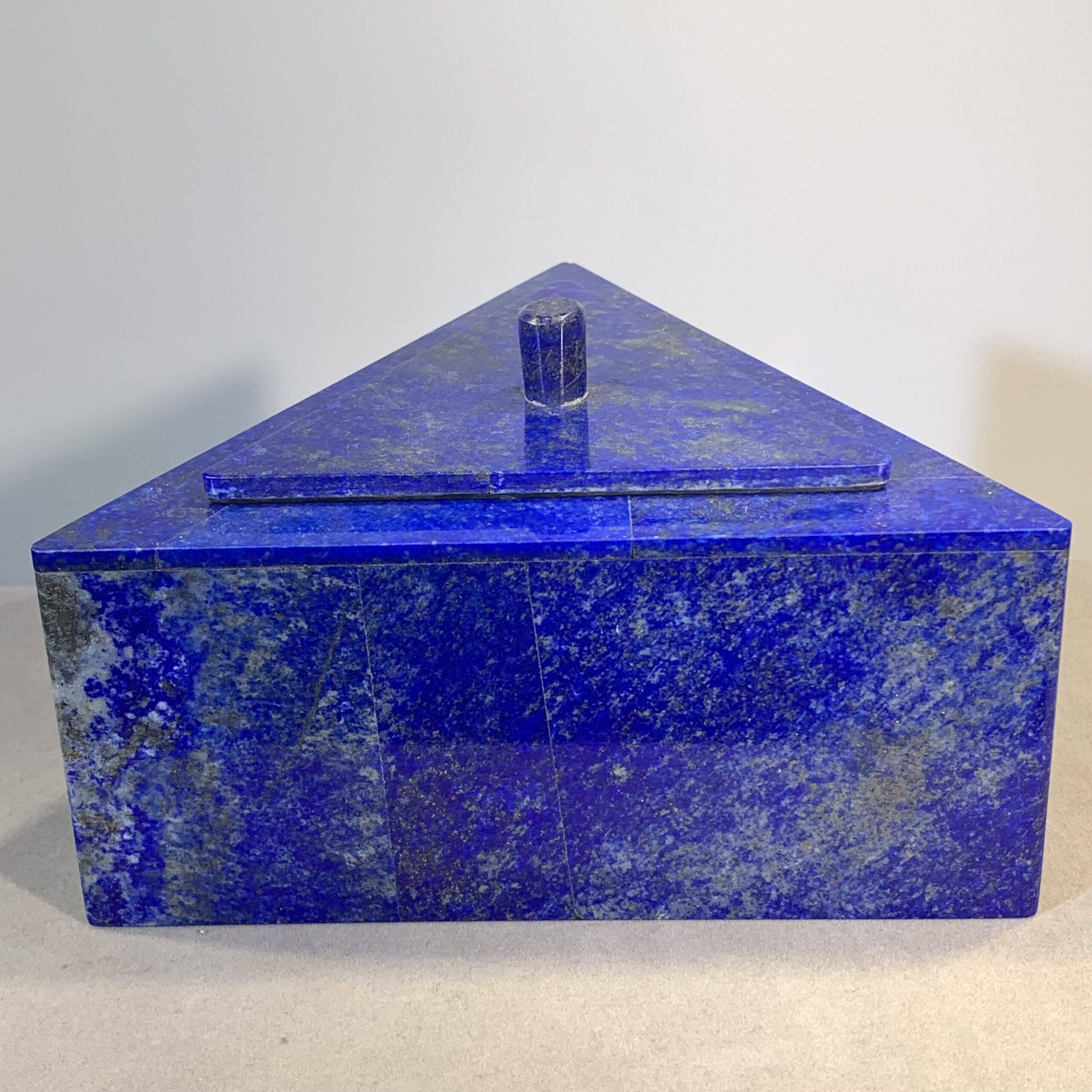 Lapis trianglular pyramid box w removable top healing crystal - Image 6