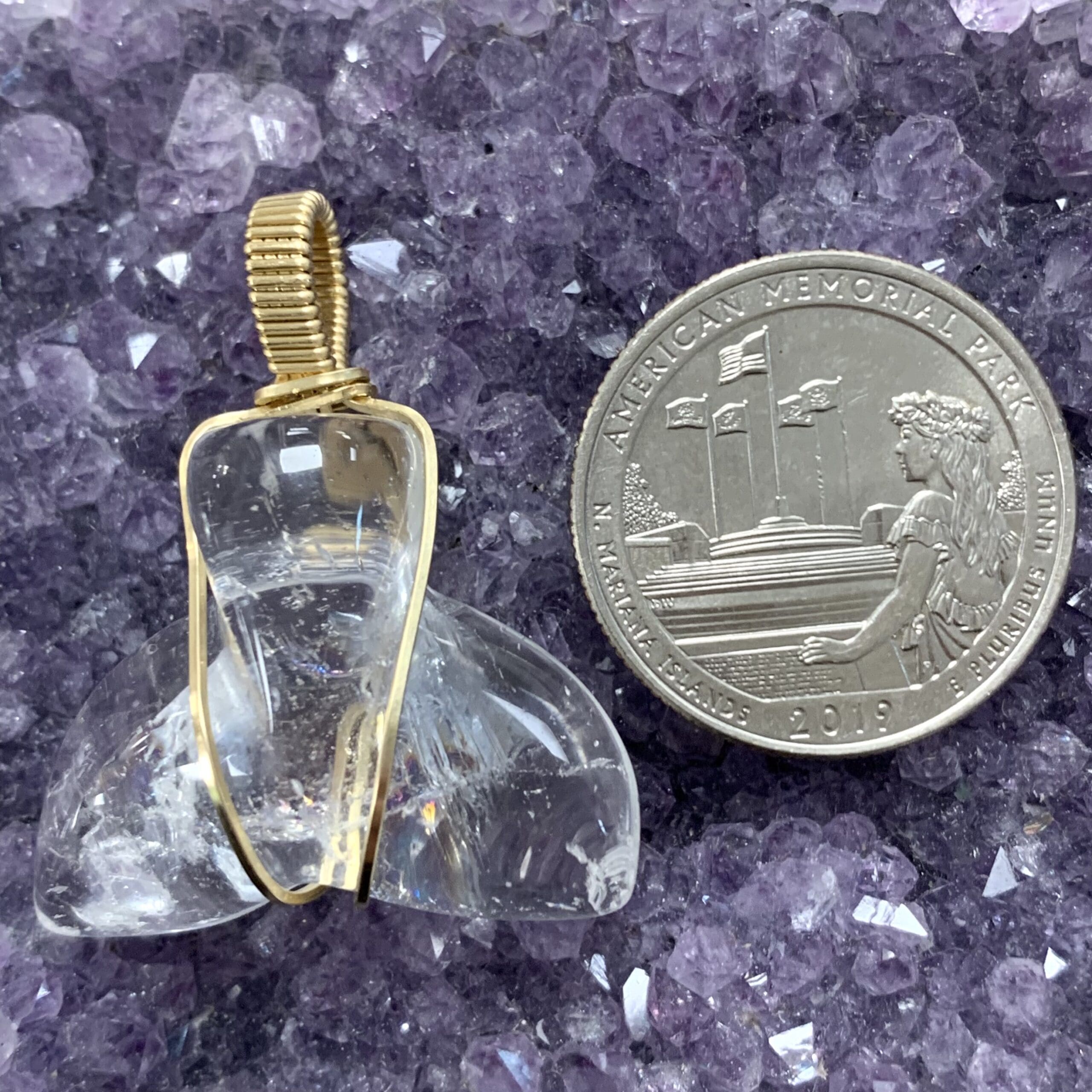 Quartz (clear) exquisite 'whale tail' GF wrapped pendant healing crystal - Image 2